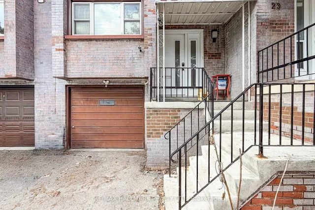 25 Candy Court Way, Toronto 2