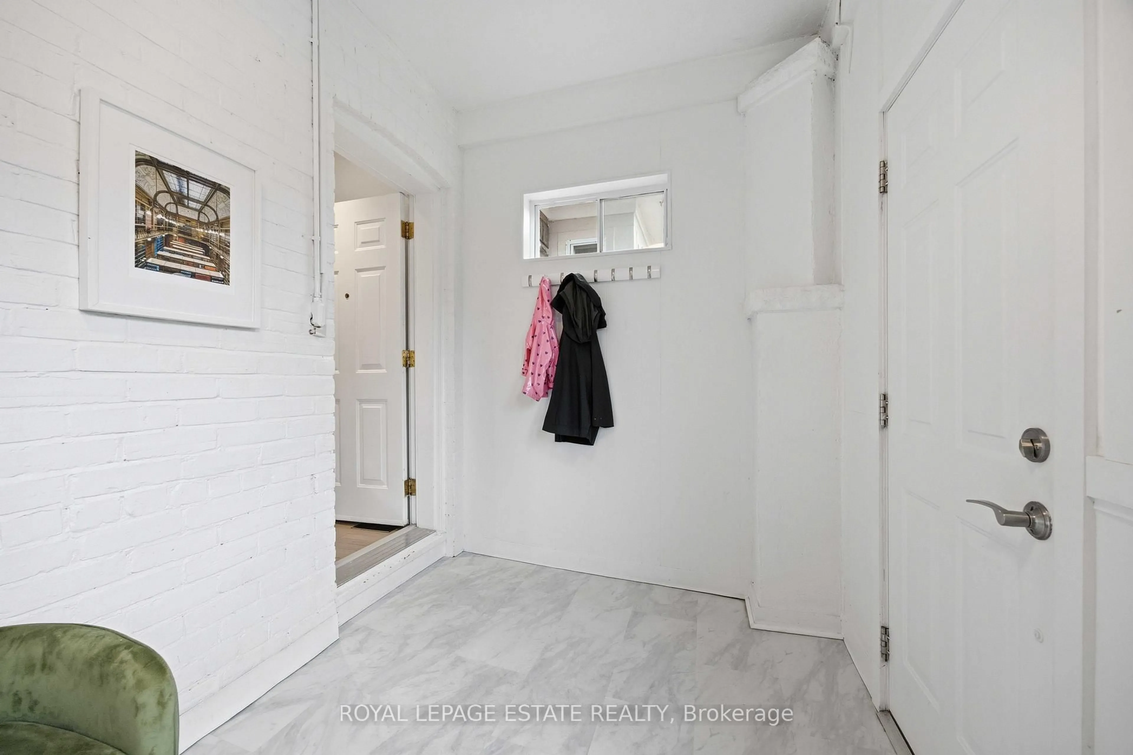 Indoor entryway for 38 Kenwood Ave, Toronto Ontario M6C 2R9