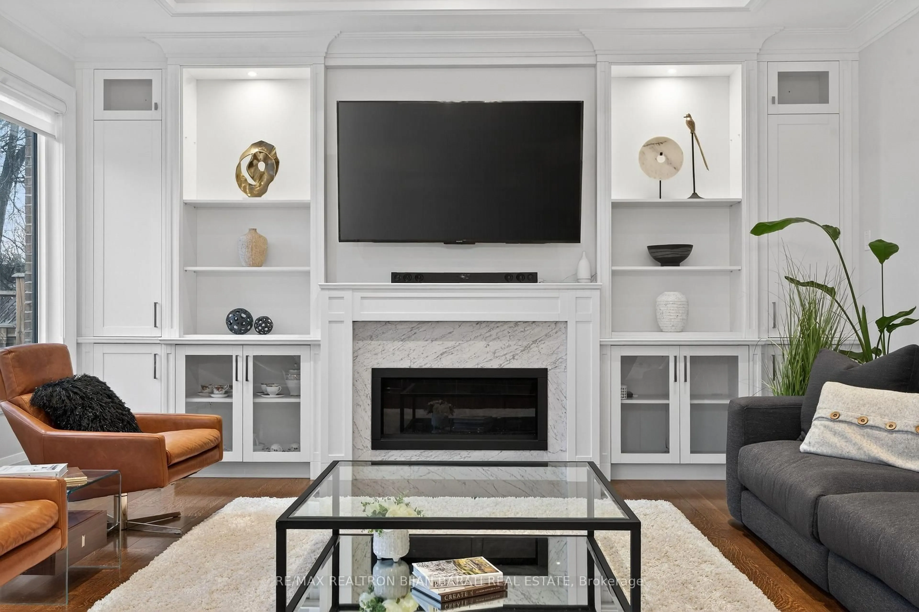 Living room with furniture, unknown for 86 Princess Ave, Toronto Ontario M2N 3R6