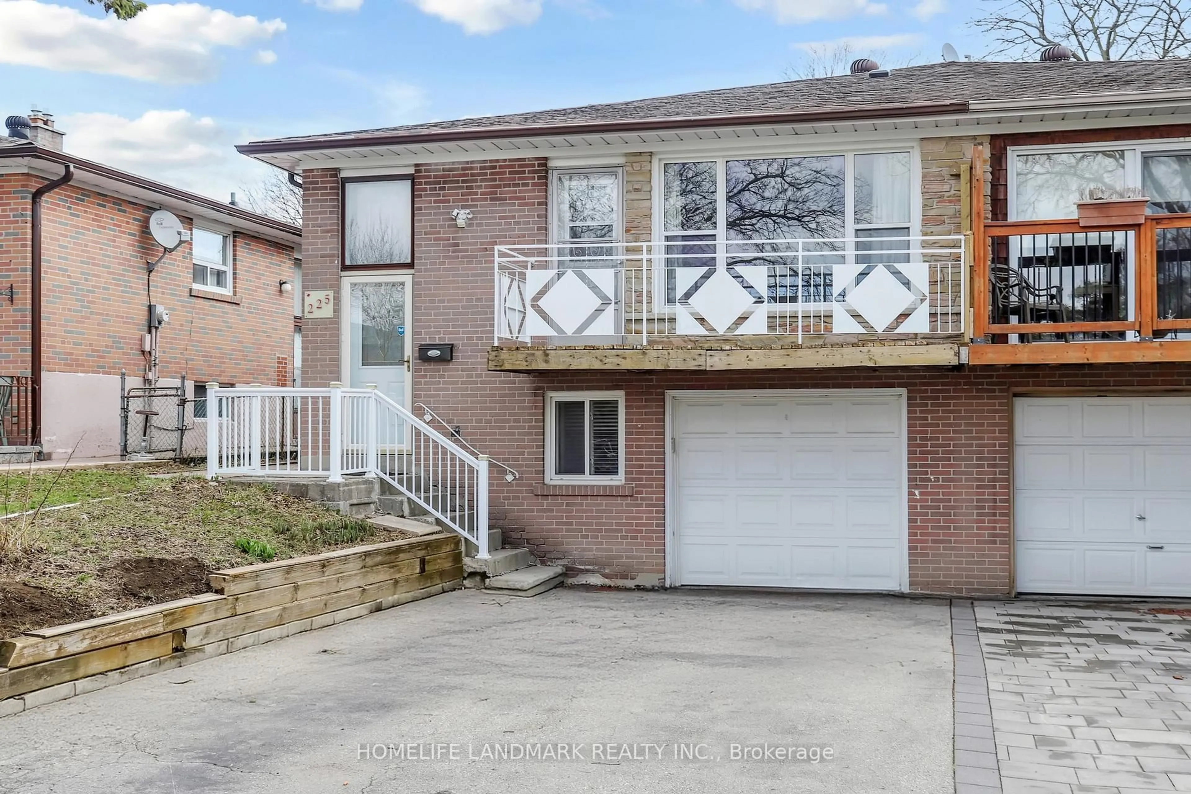Home with brick exterior material, street for 225 Pineway Blvd, Toronto Ontario M2H 1B5