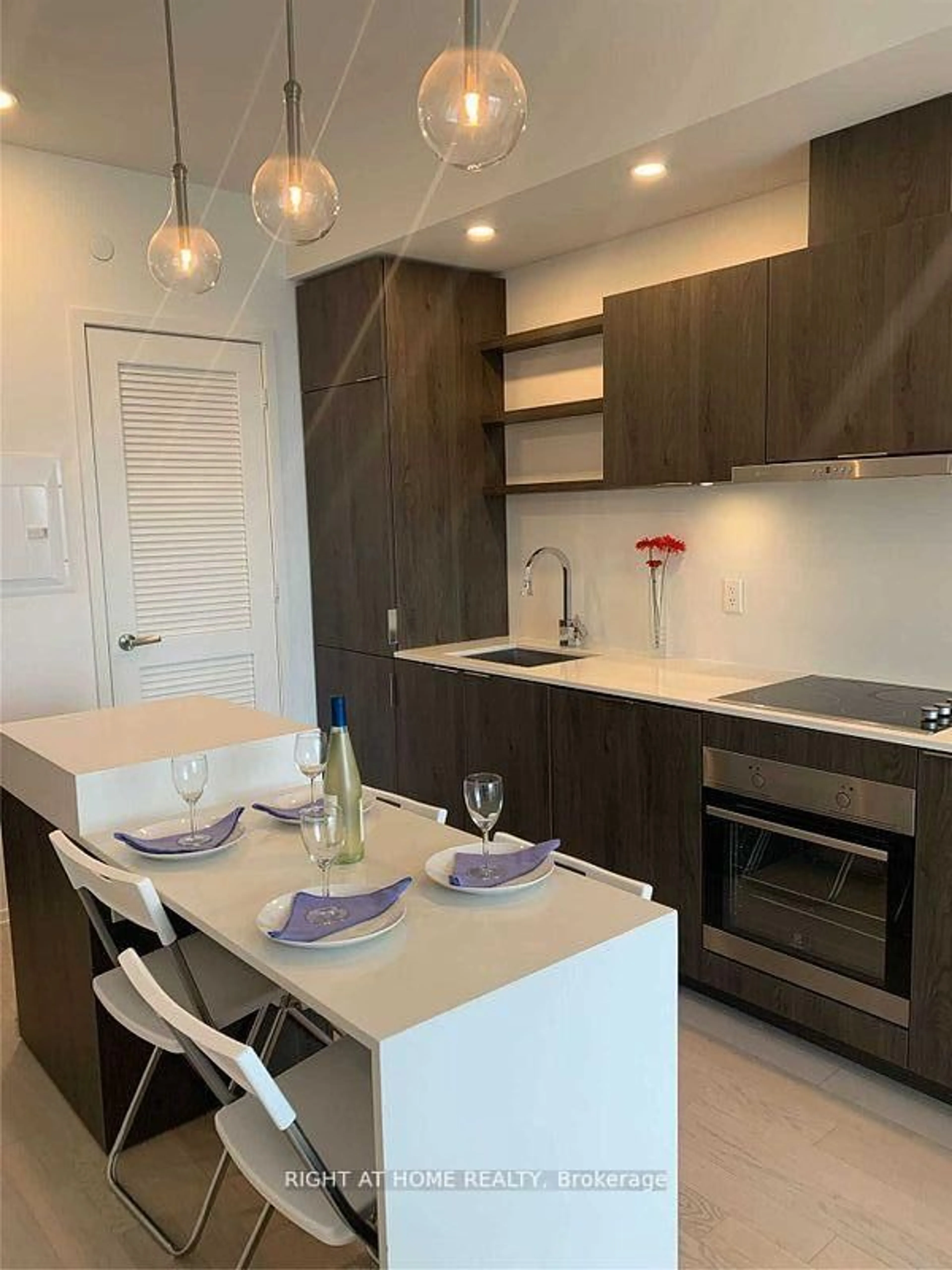 Open concept kitchen, unknown for 16 Bonnycastle St #1407, Toronto Ontario M5A 0C9
