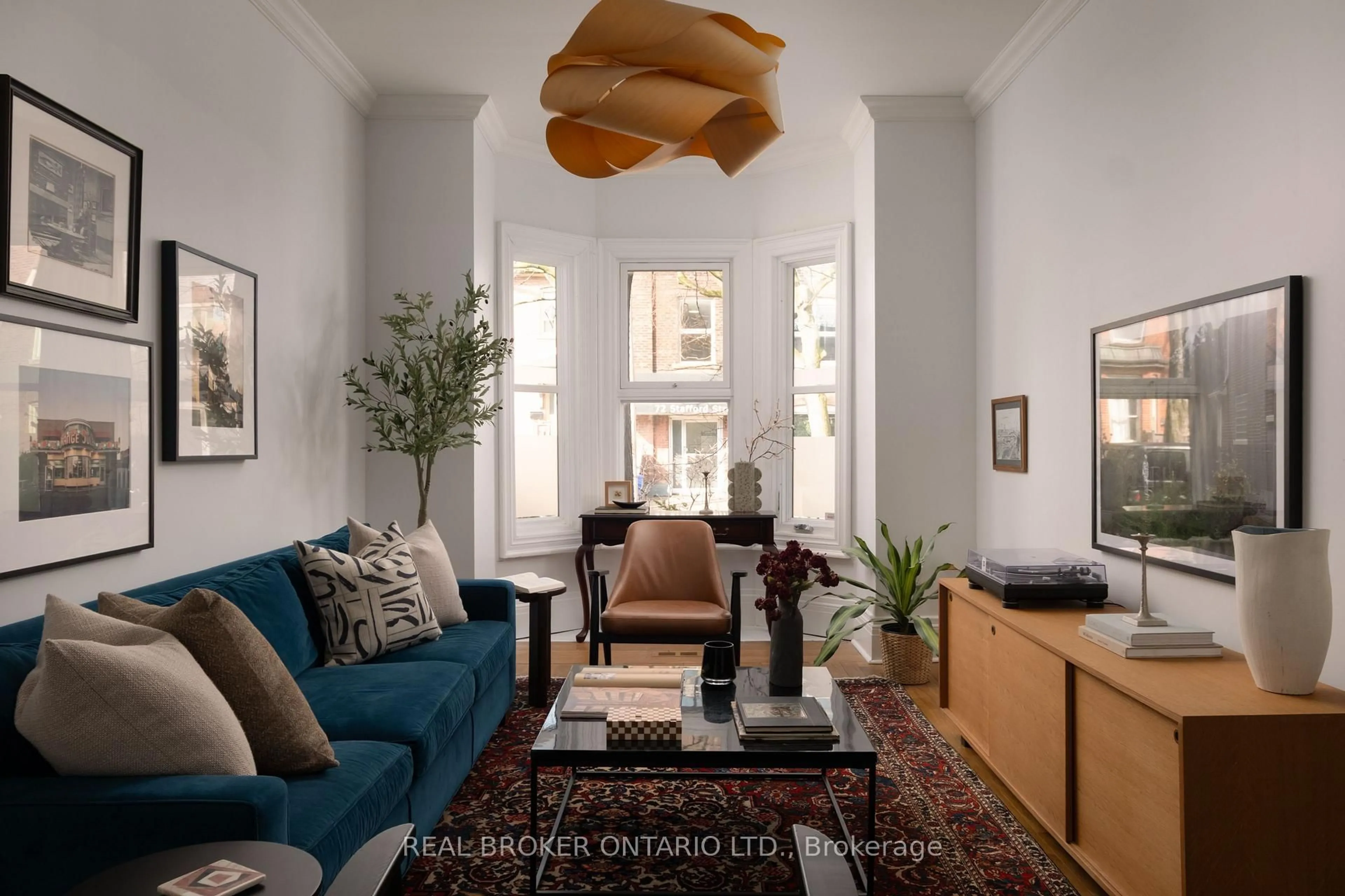 Living room with furniture, unknown for 59 Stafford St, Toronto Ontario M6J 2R7