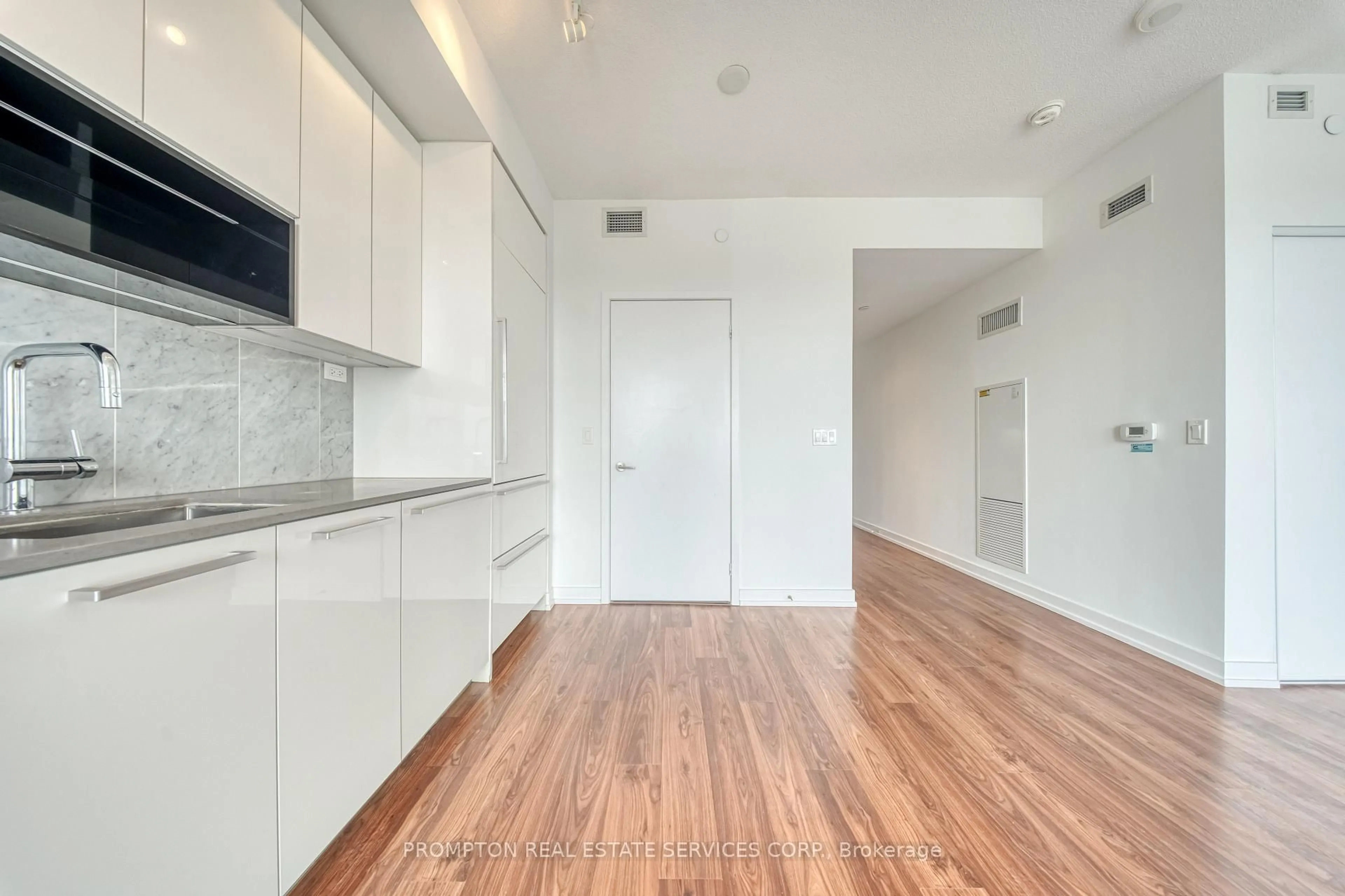 Unknown for 117 McMahon Dr #2801, Toronto Ontario M2K 0E4