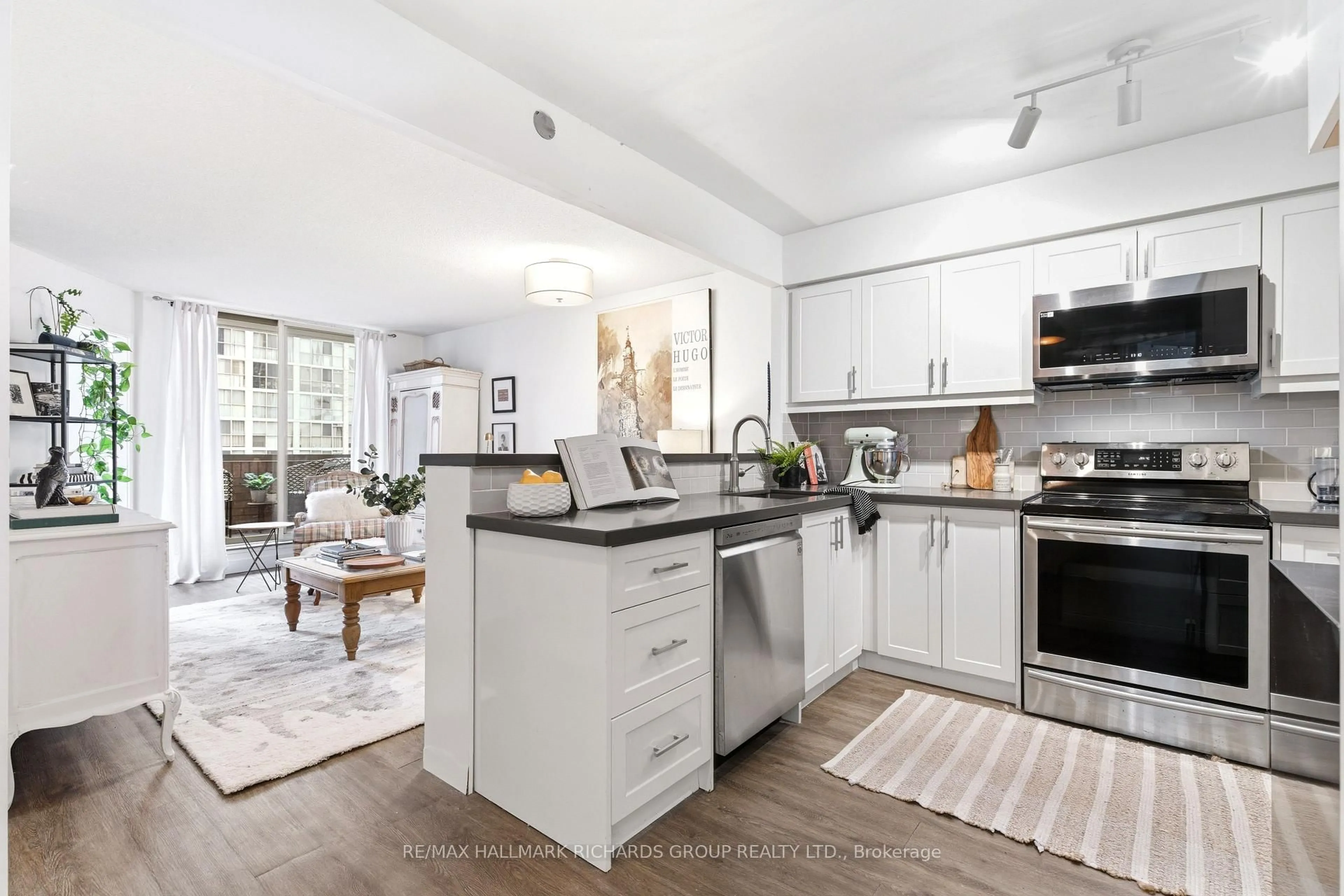 Open concept kitchen, unknown for 60 Homewood Ave #501, Toronto Ontario M4Y 2X4
