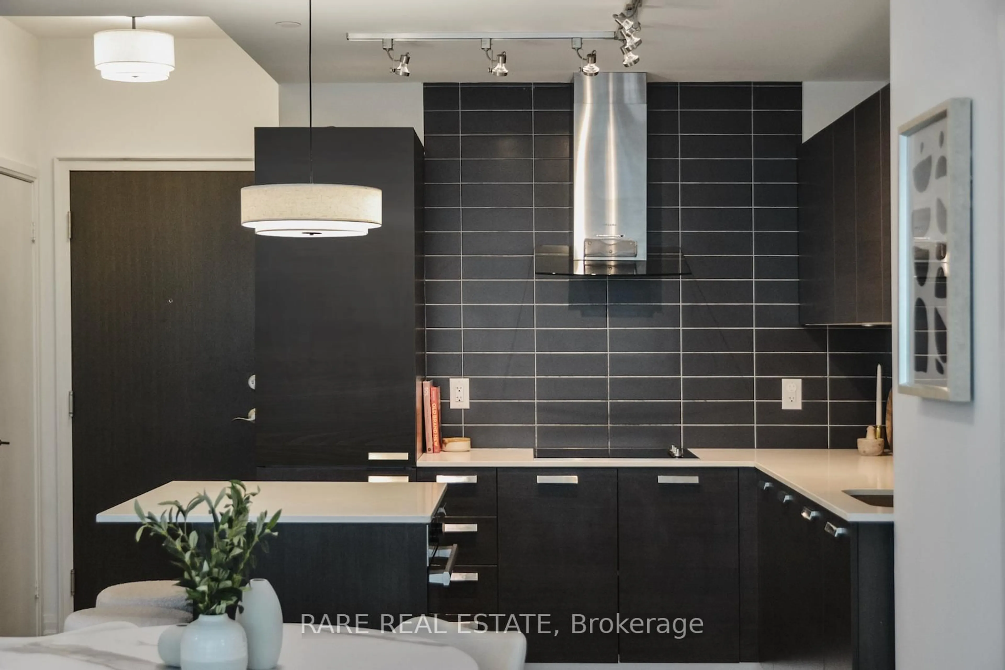 Contemporary kitchen, ceramic/tile floor for 9 Bogert Ave #1606, Toronto Ontario M2N 0H3