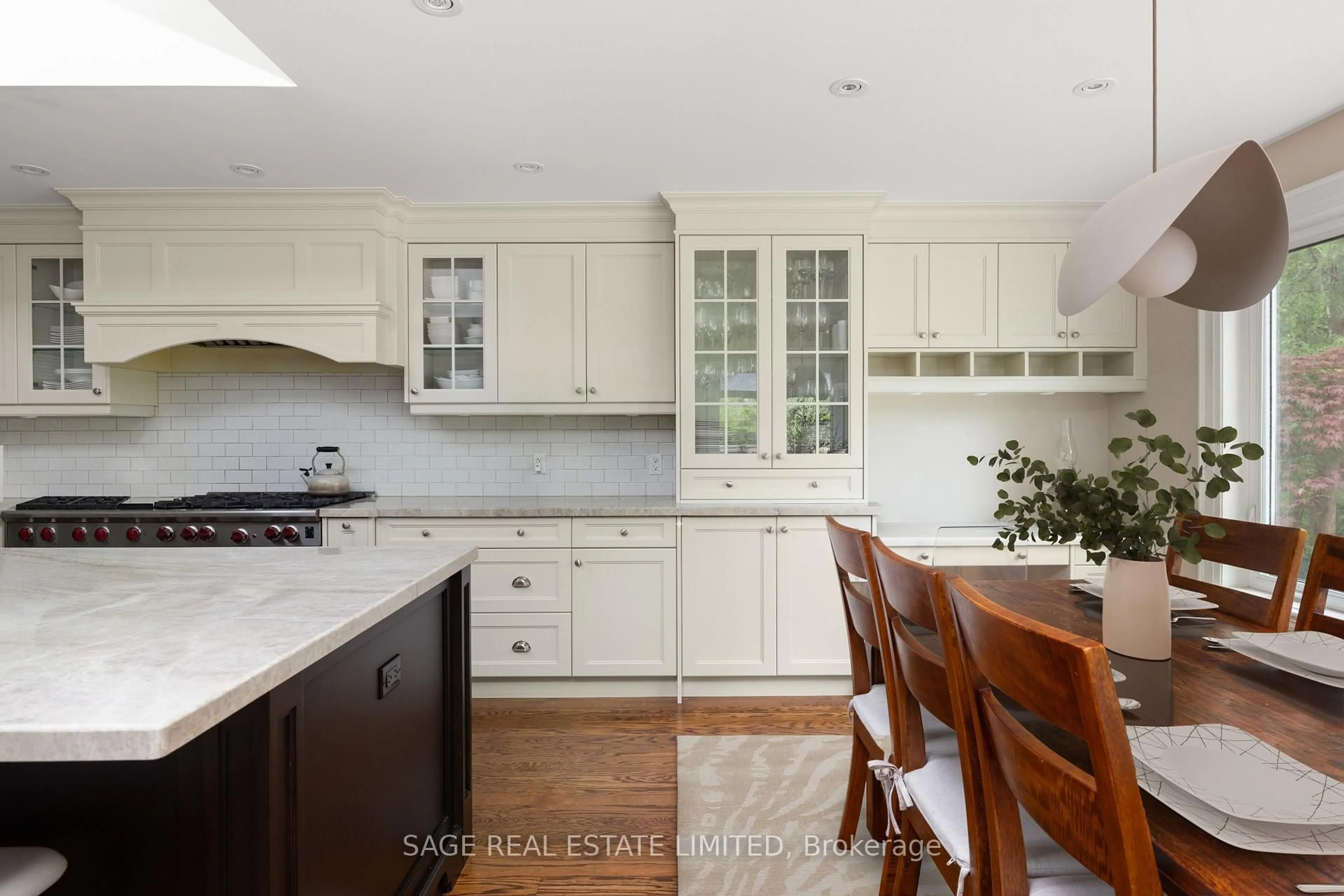 Unknown for 9 Canfield Pl, Toronto Ontario M3B 2V5