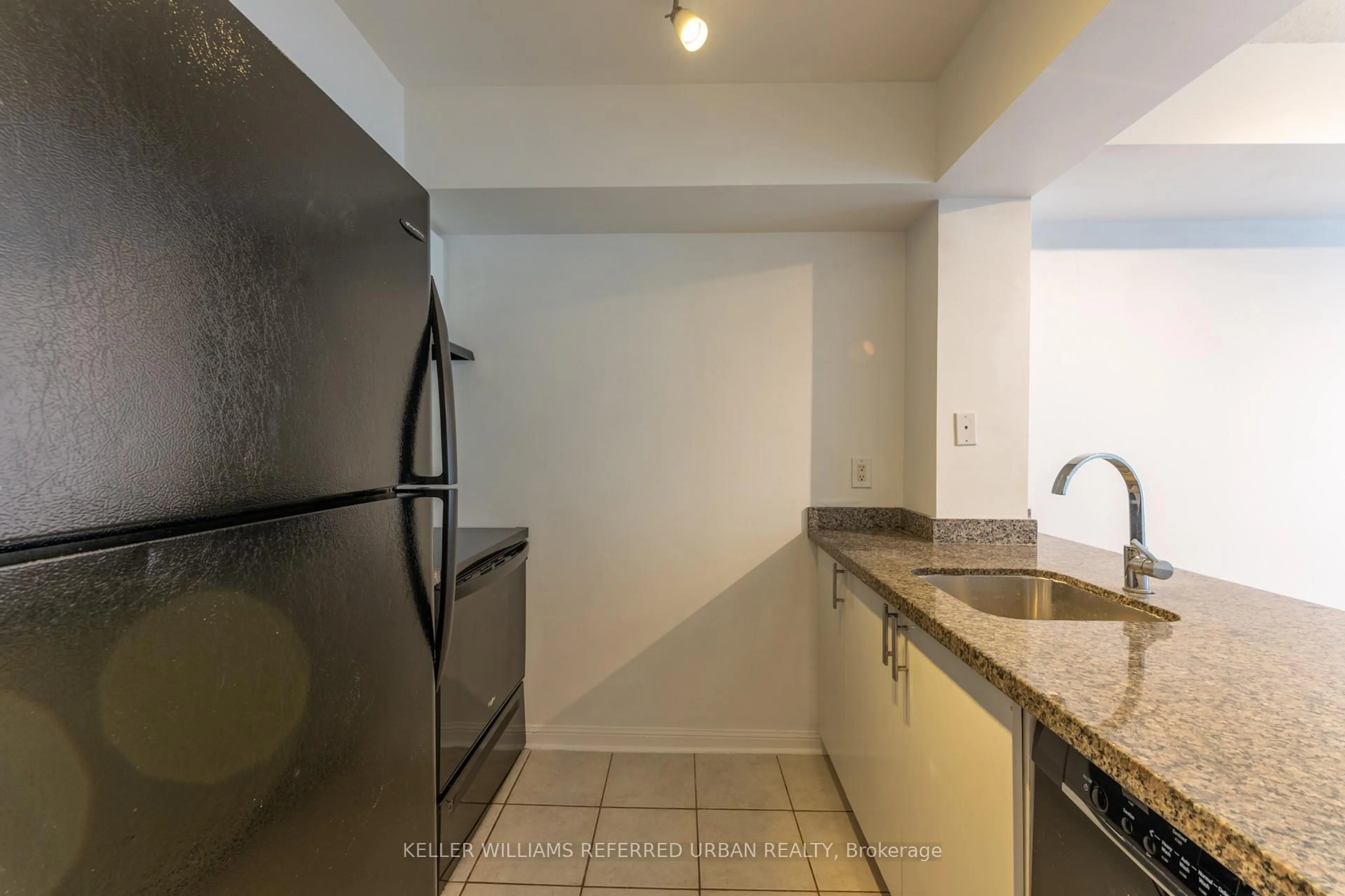 Standard kitchen, unknown for 3 Everson Dr #651, Toronto Ontario M2N 7C2