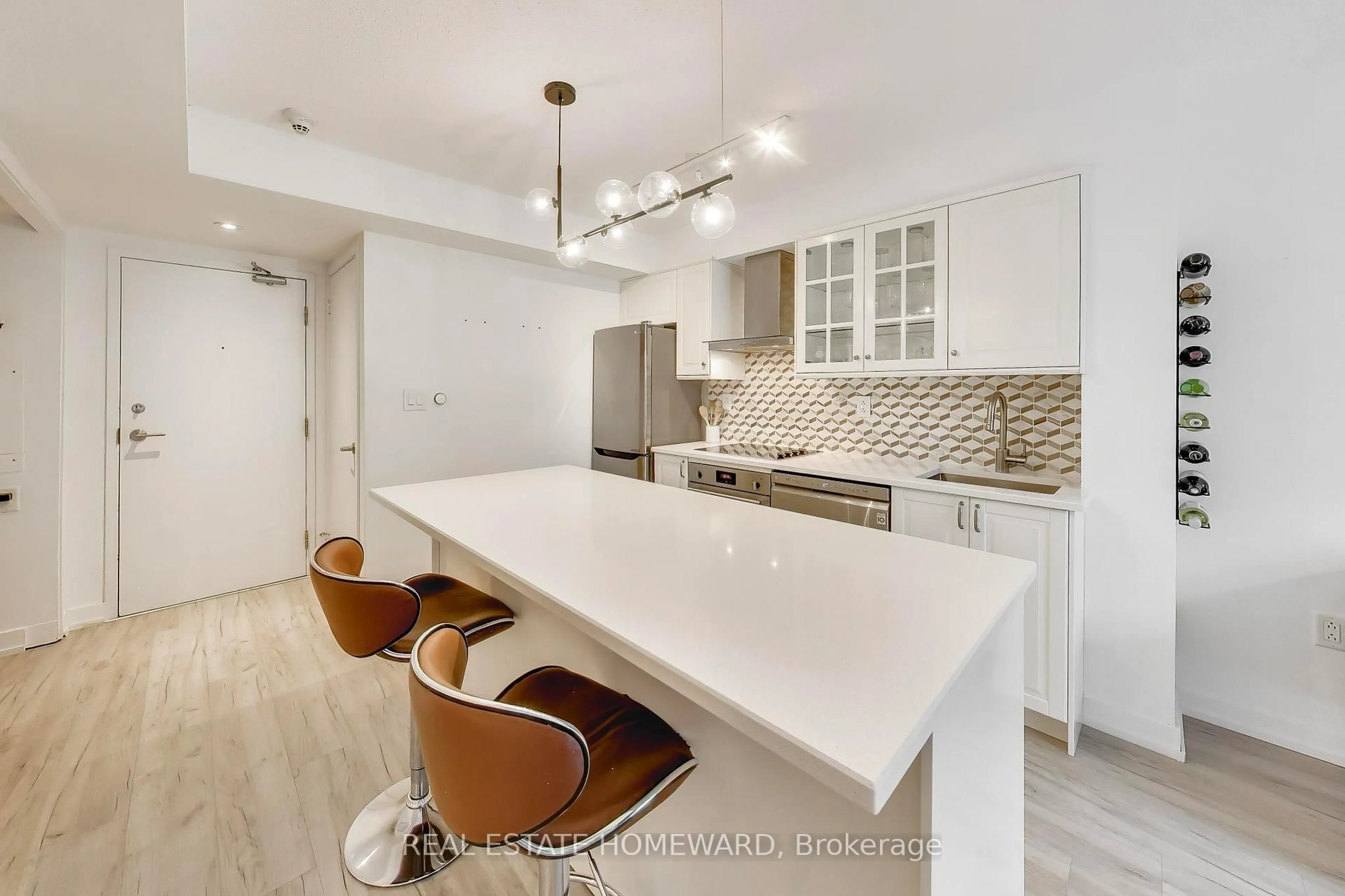 Open concept kitchen, unknown for 15 Brunel Crt #505, Toronto Ontario M5V 3Y6