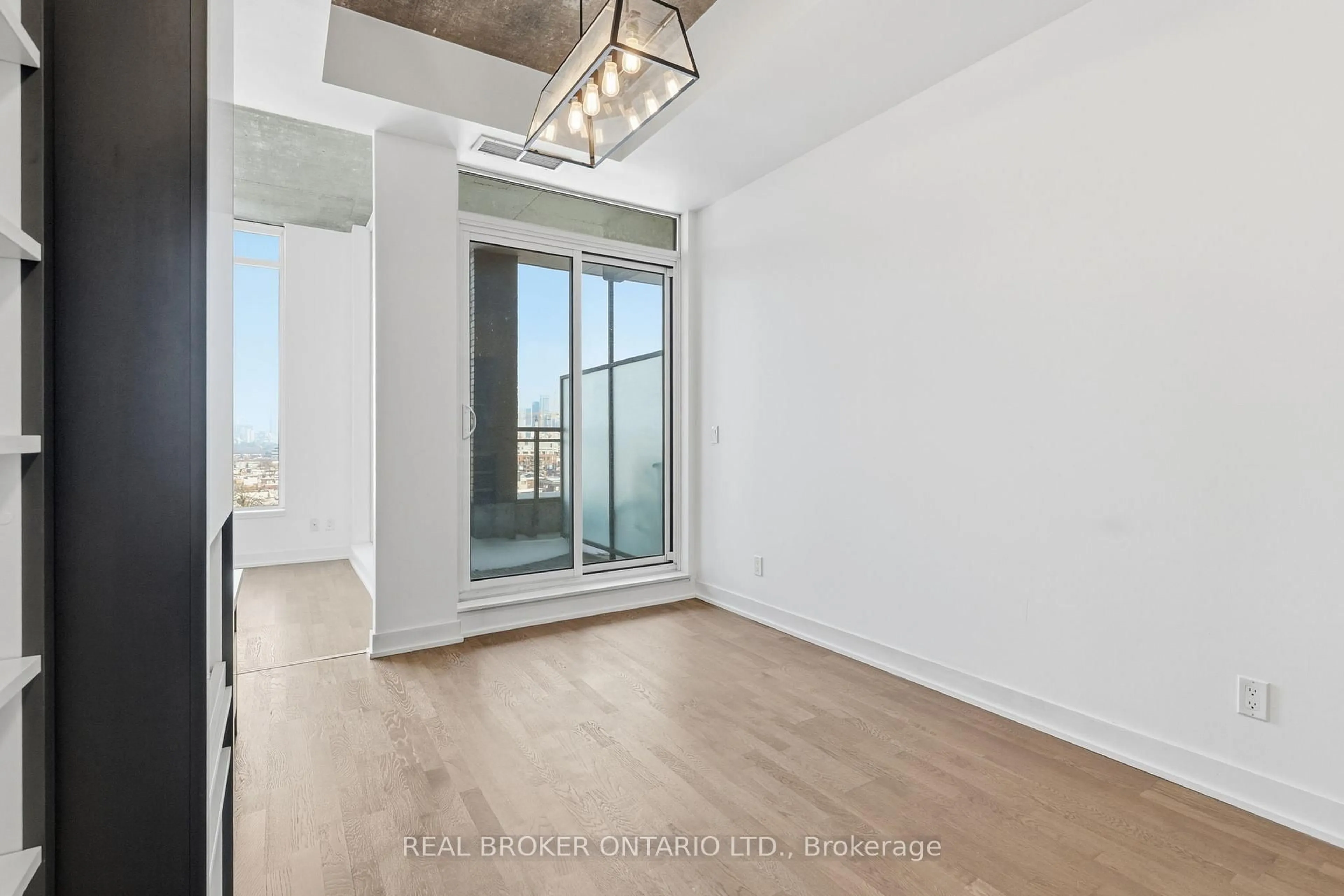 A pic of a room for 20 Minowan Miikan Lane #1127, Toronto Ontario M6J 0E5