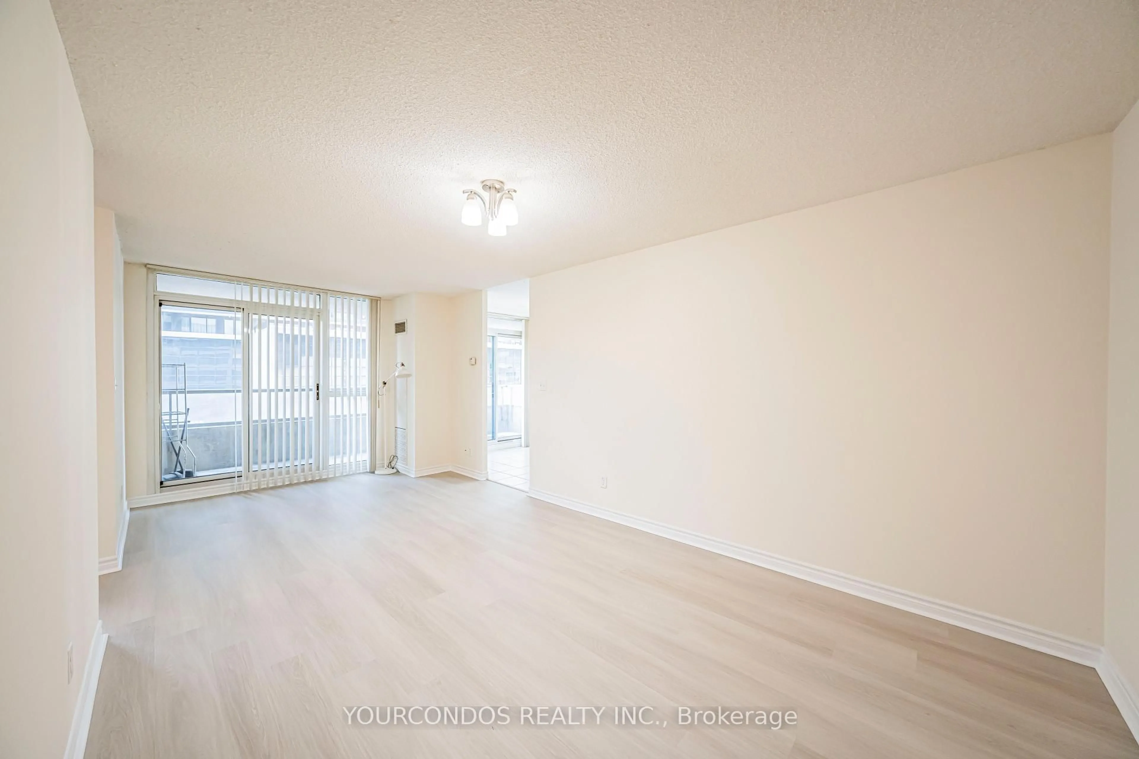 A pic of a room for 18 Spring Garden Ave #802, Toronto Ontario M2N 7M2