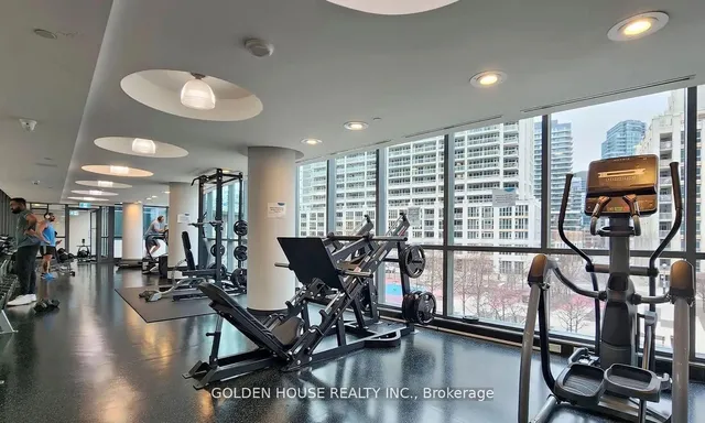 215 Fort York Blvd #2309, Toronto 4