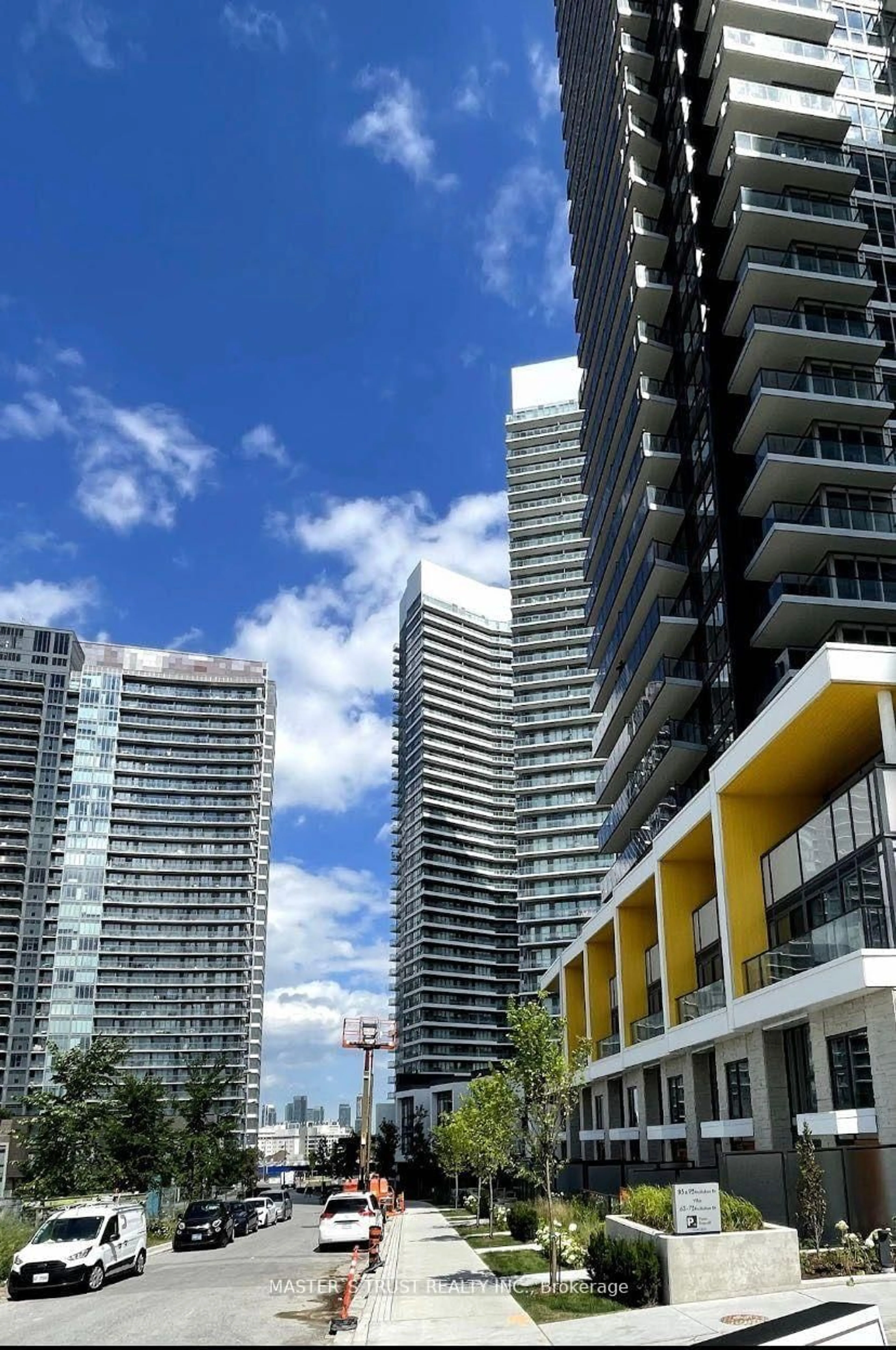 Unknown for 95 McMahon Dr #2005, Toronto Ontario M2K 0H2