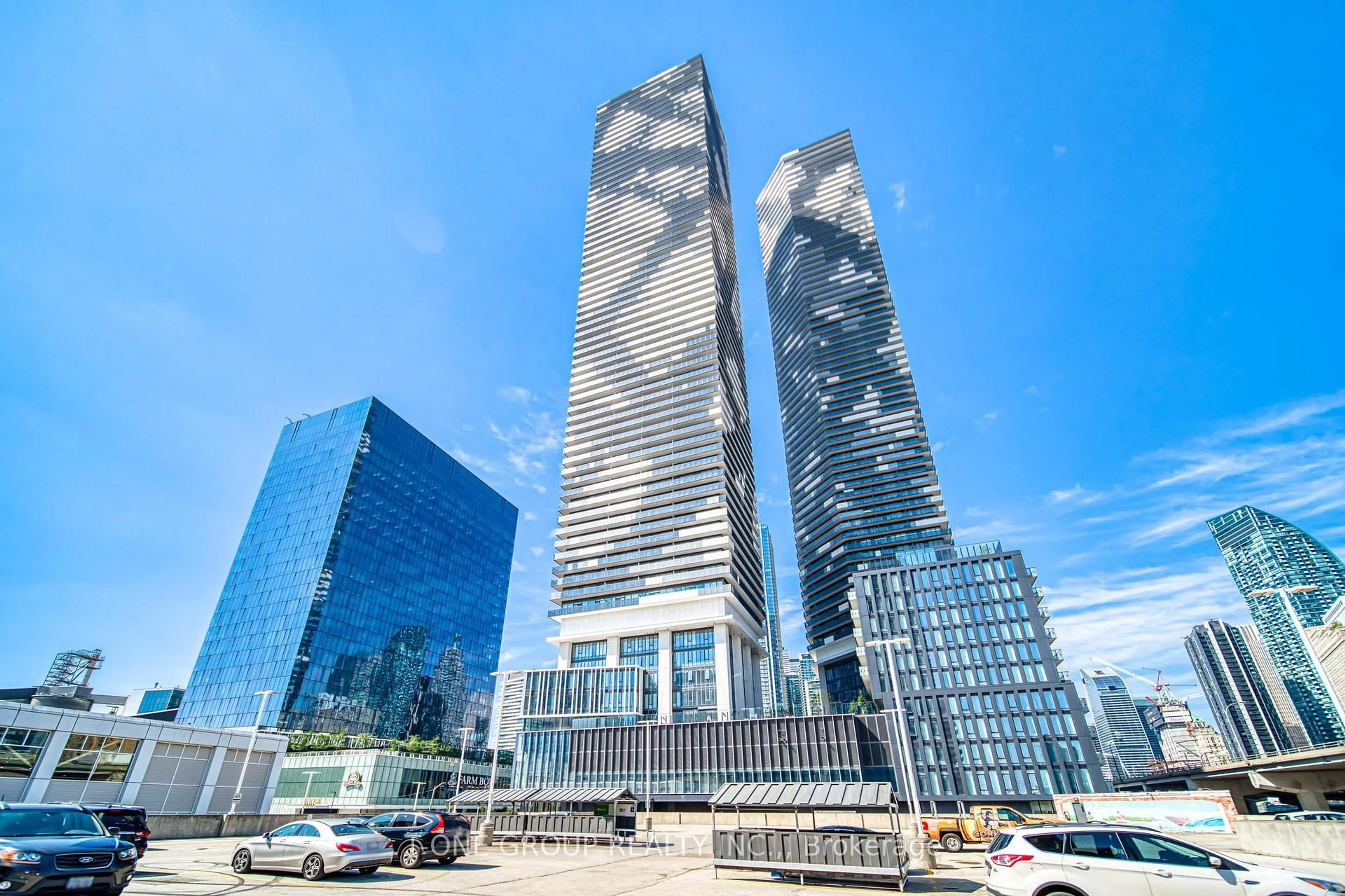 Unknown for 138 Downes St #6807, Toronto Ontario M5E 0E4