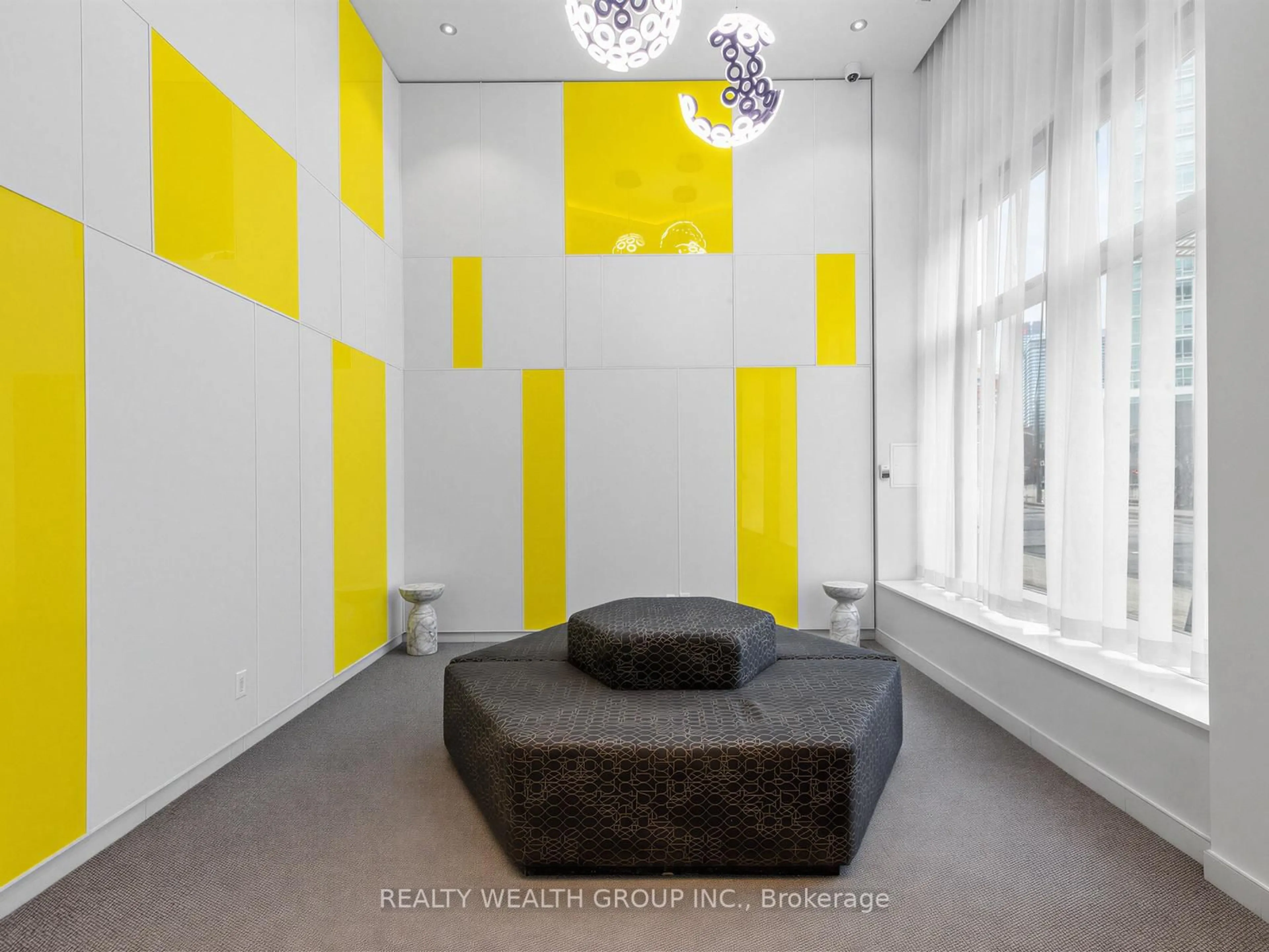 Unknown for 159 Wellesley St, Toronto Ontario M4Y 1J4