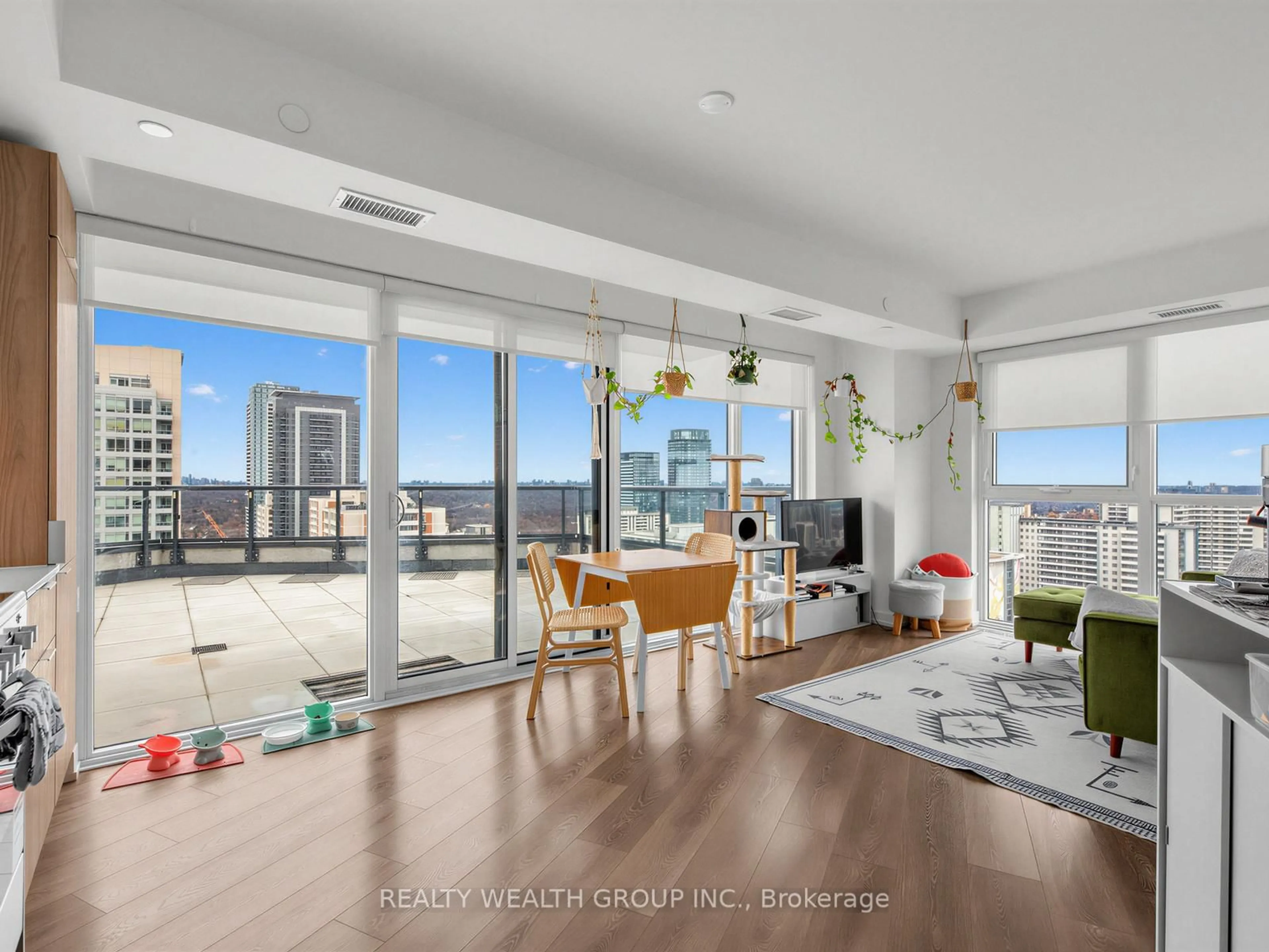 Unknown for 159 Wellesley St, Toronto Ontario M4Y 1J4