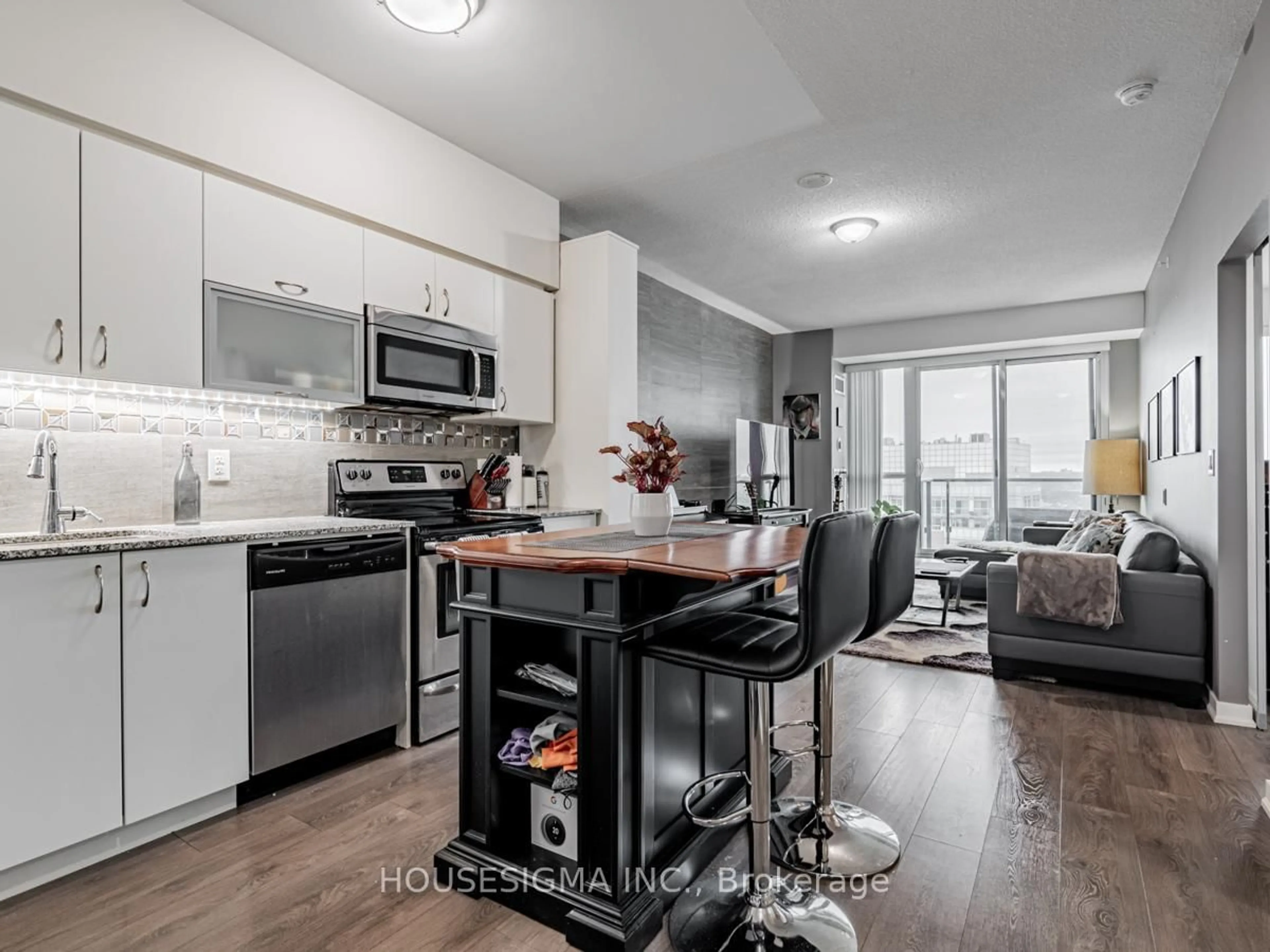 Open concept kitchen, unknown for 150 East Liberty St #3015, Toronto Ontario M6K 3R5