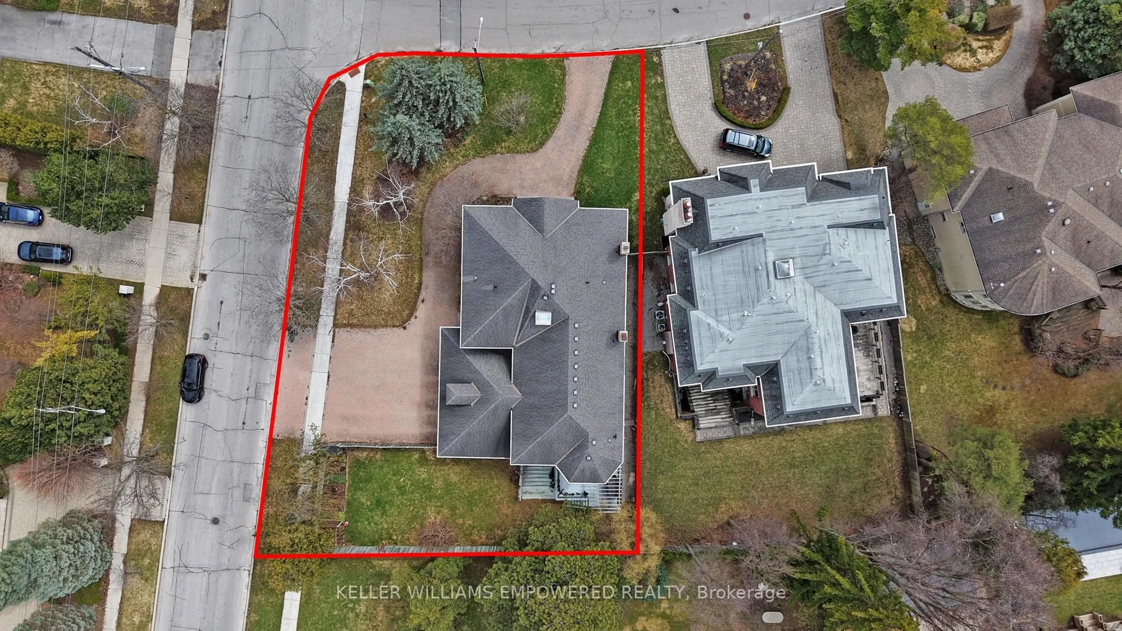 A pic from outside/outdoor area/front of a property/back of a property/a pic from drone, street for 20 Blaine Dr, Toronto Ontario M3B 2G4