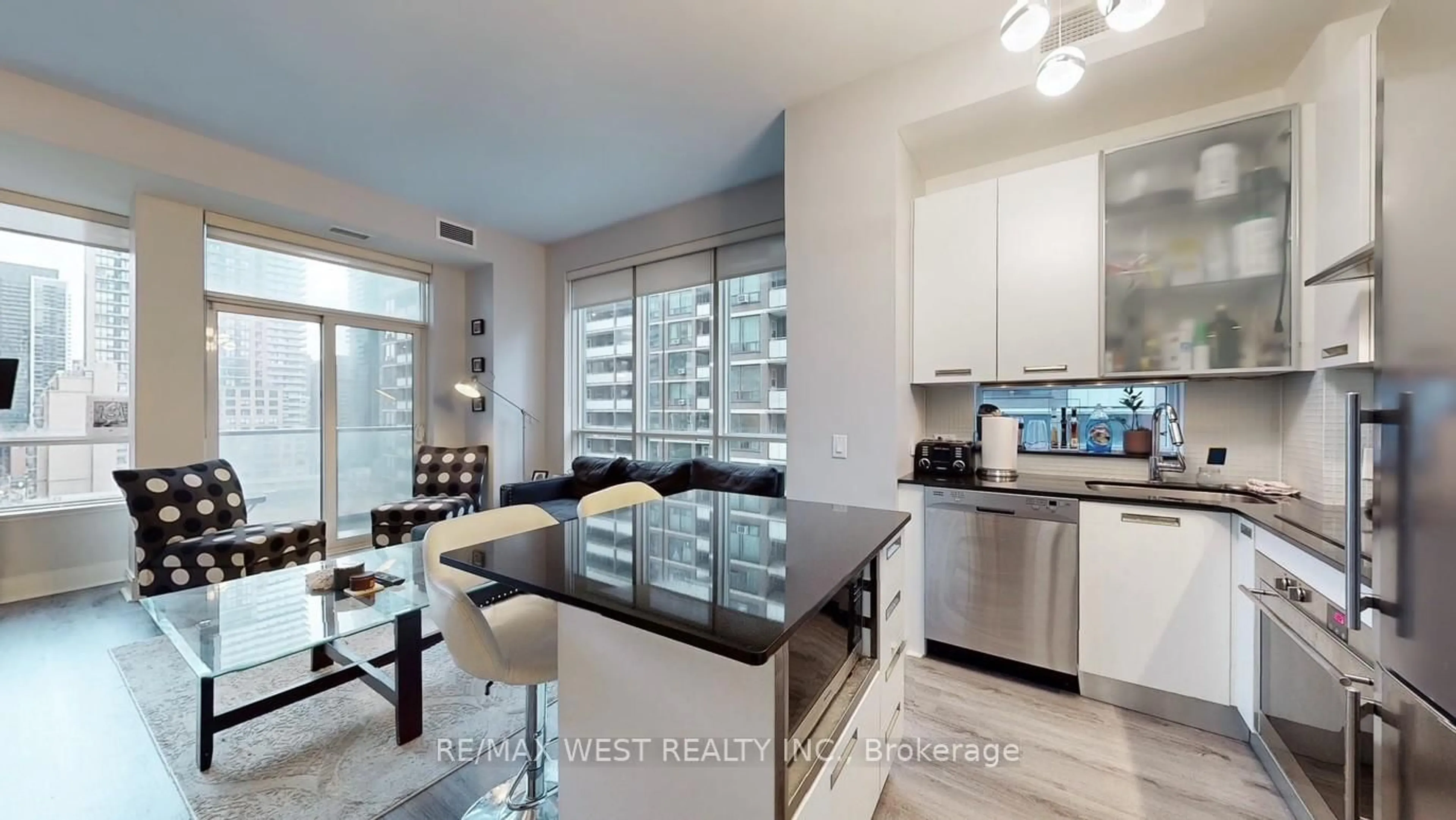 Contemporary kitchen, ceramic/tile floor for 21 Balmuto St #1202, Toronto Ontario M4Y 1W4