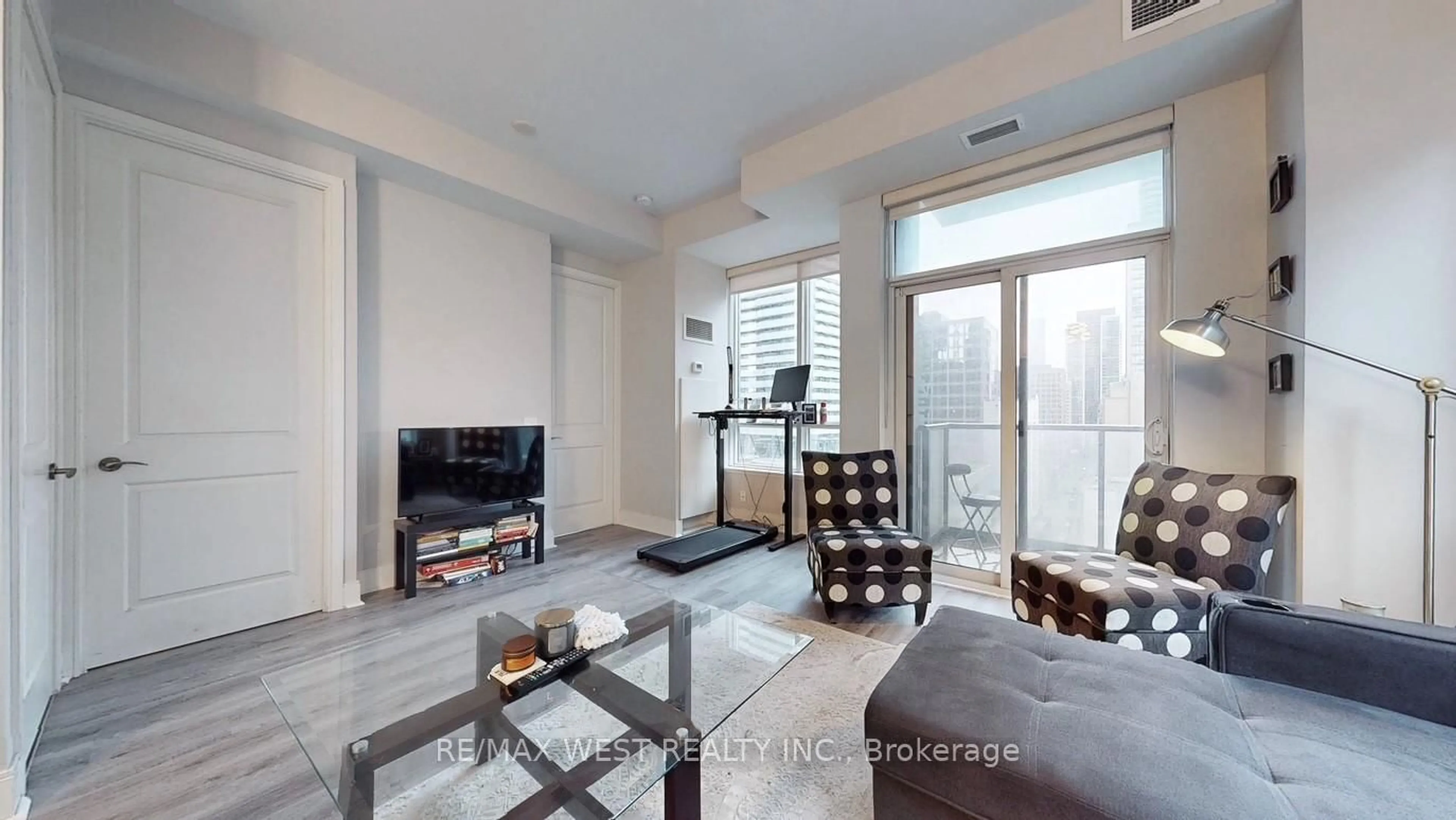 Living room with furniture, unknown for 21 Balmuto St #1202, Toronto Ontario M4Y 1W4