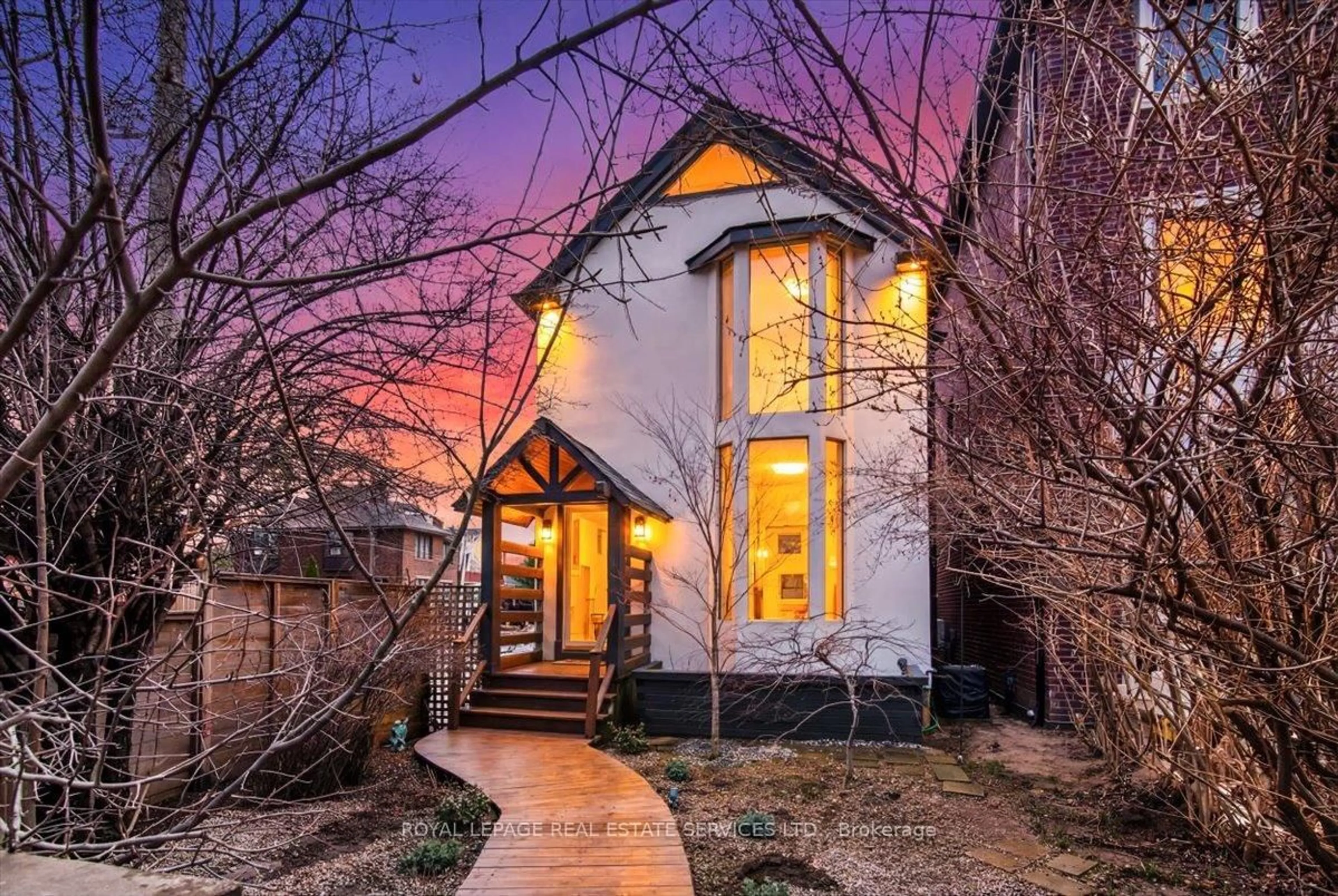 Unknown for 239 Heath St, Toronto Ontario M4T 1T1