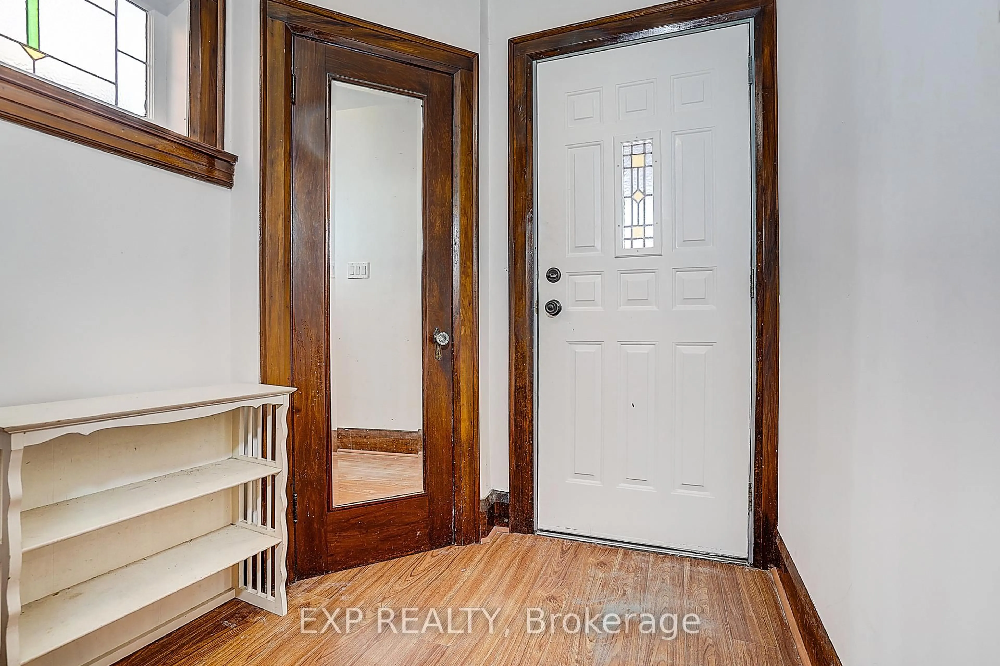 Indoor entryway for 342 Glenholme Ave, Toronto Ontario M6E 3E5