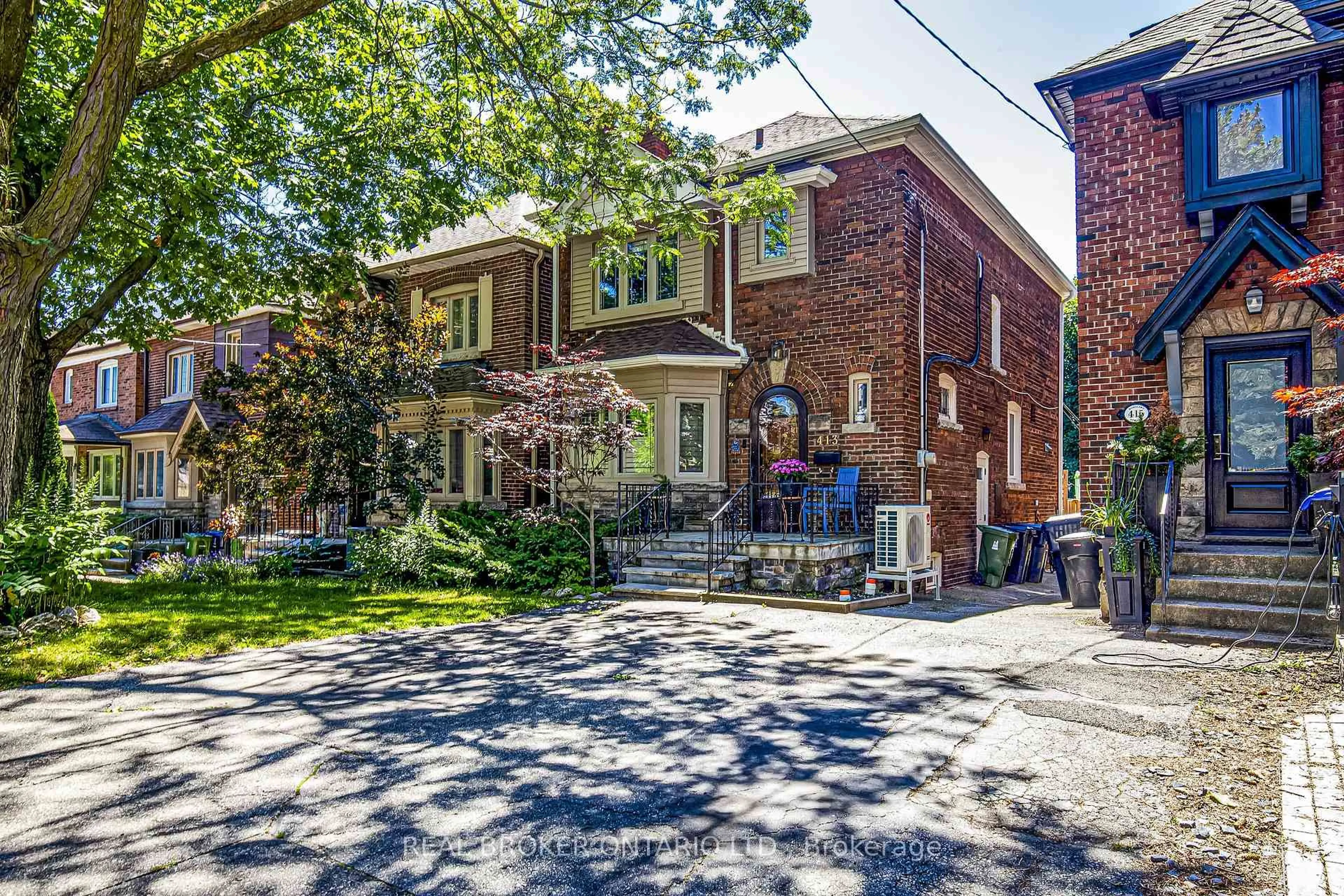 Home with brick exterior material, street for 413 Roselawn Ave, Toronto Ontario M5N 1J9