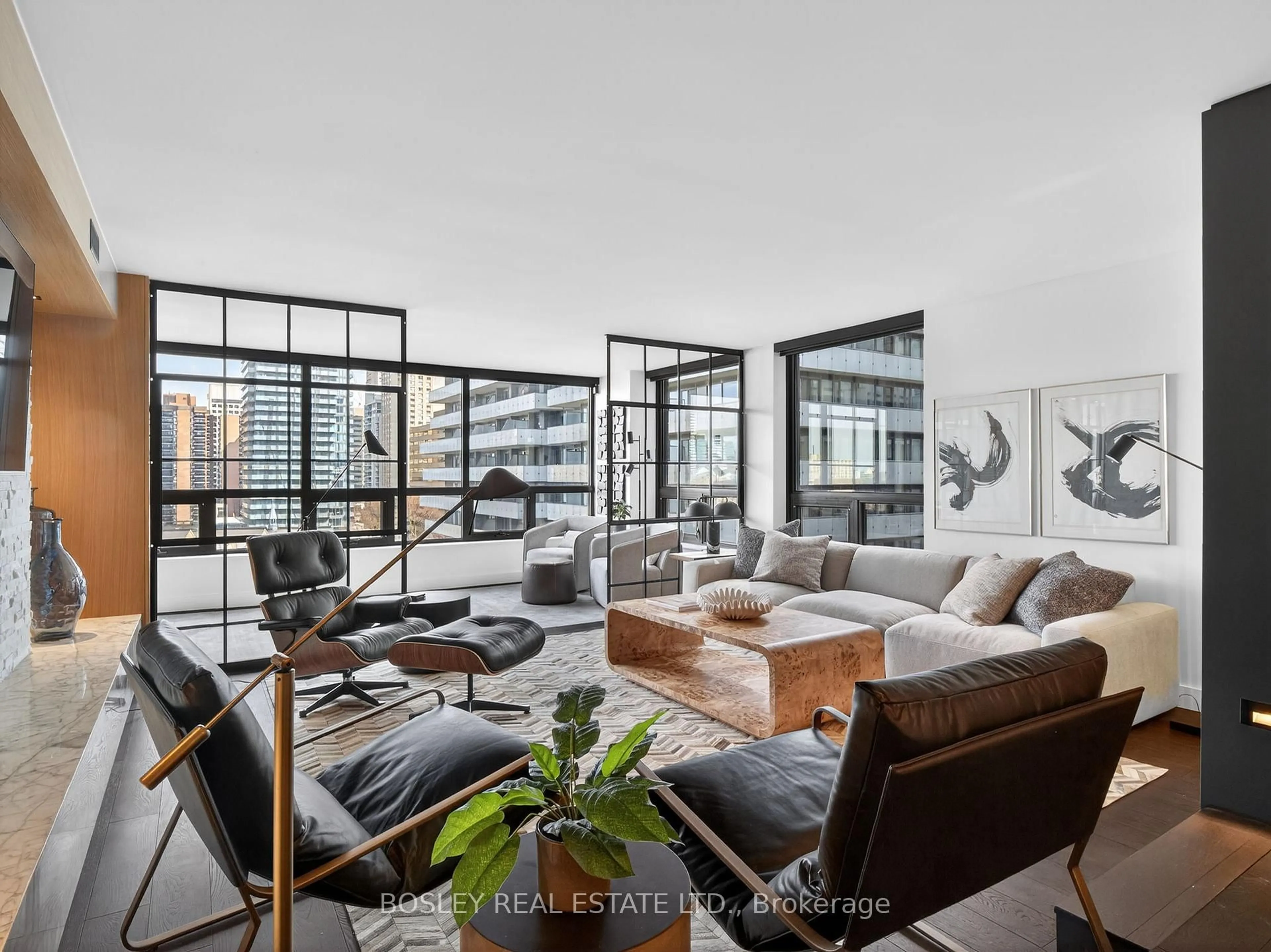 Living room with furniture, unknown for 62 Wellesley St #1402, Toronto Ontario M5S 2X3