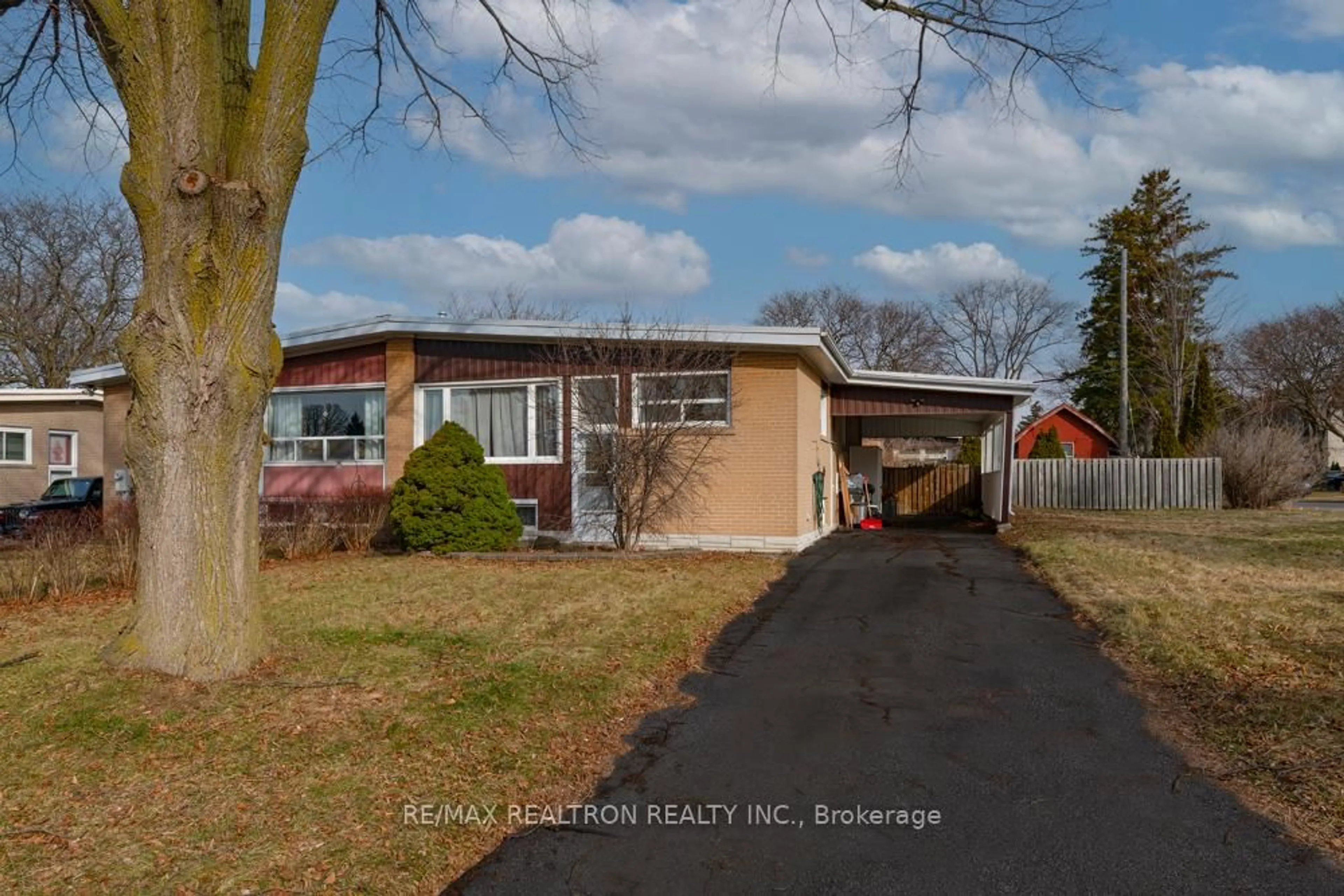 Unknown for 57 Pynford Cres, Toronto Ontario M3A 1W7