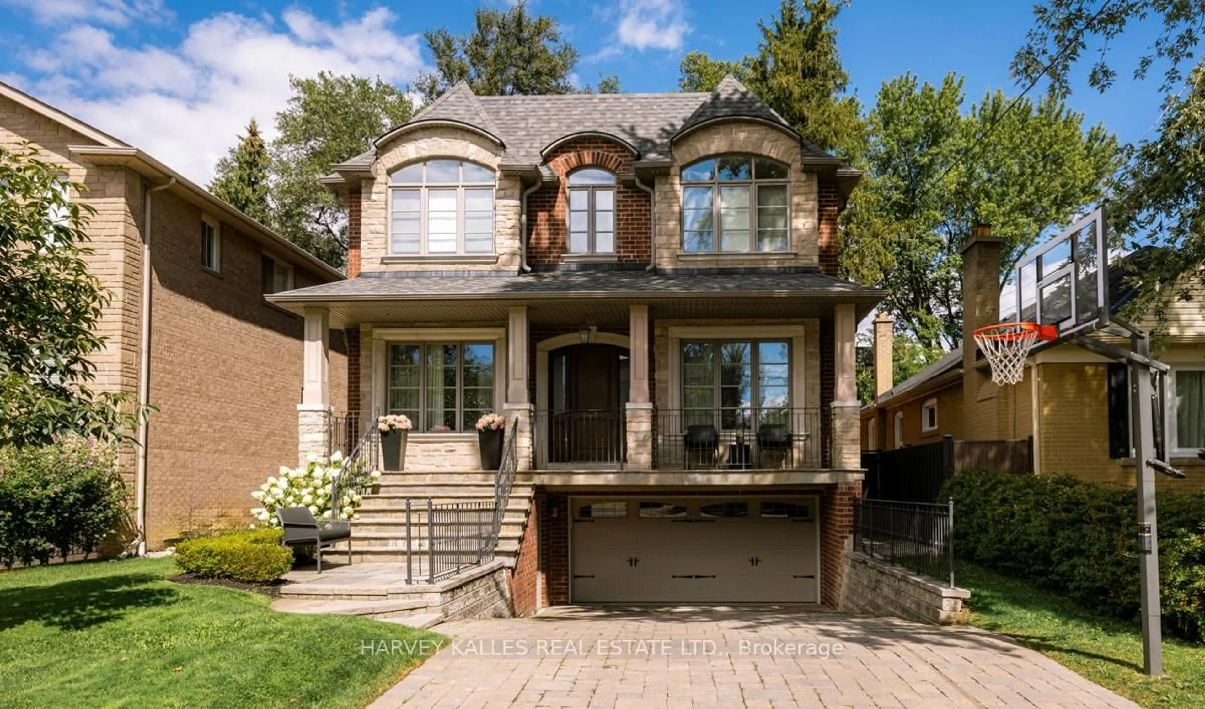 Home with brick exterior material, street for 190 Carmichael Ave, Toronto Ontario M5M 2X3