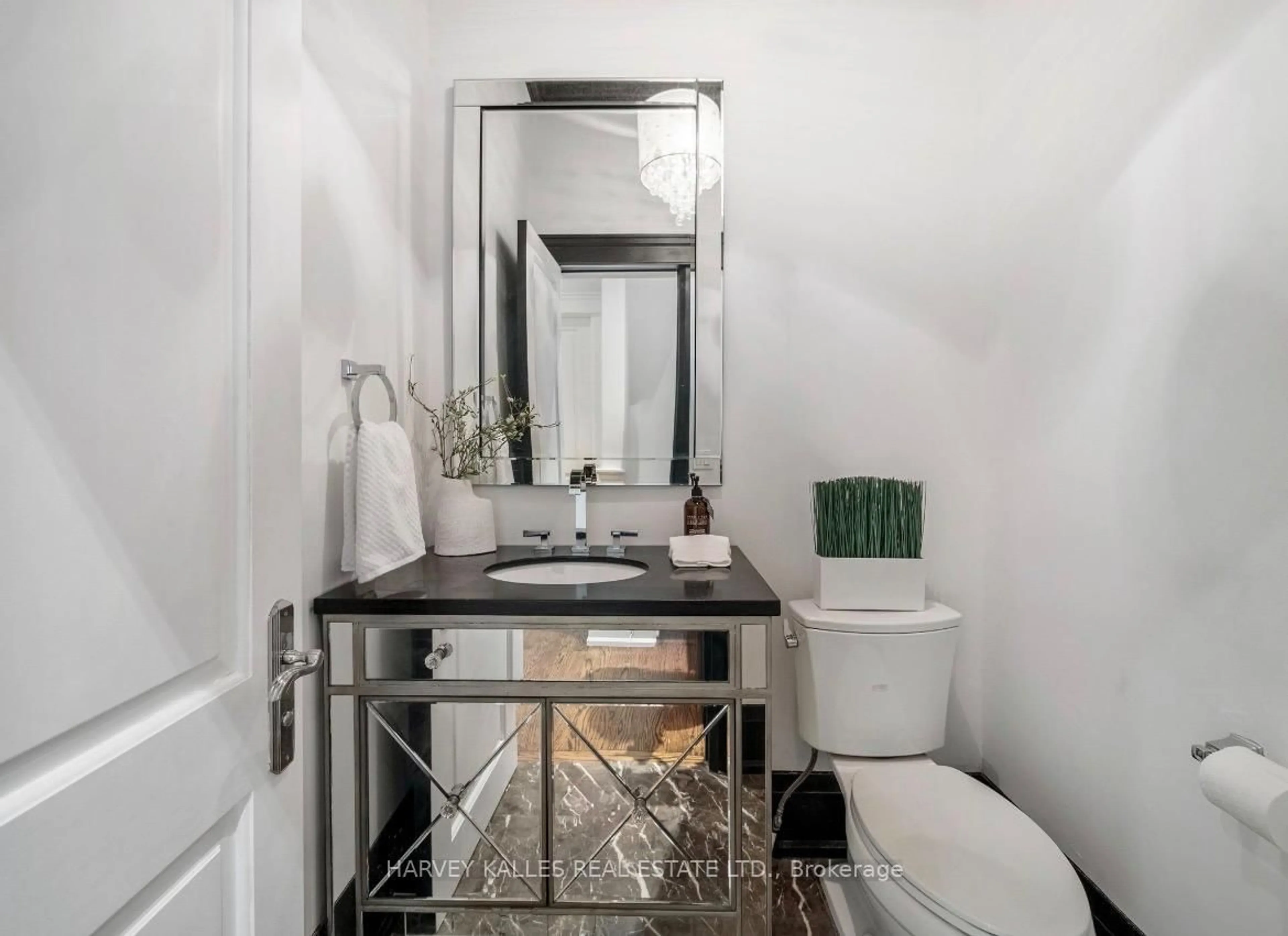 Contemporary bathroom, ceramic/tile floor for 190 Carmichael Ave, Toronto Ontario M5M 2X3