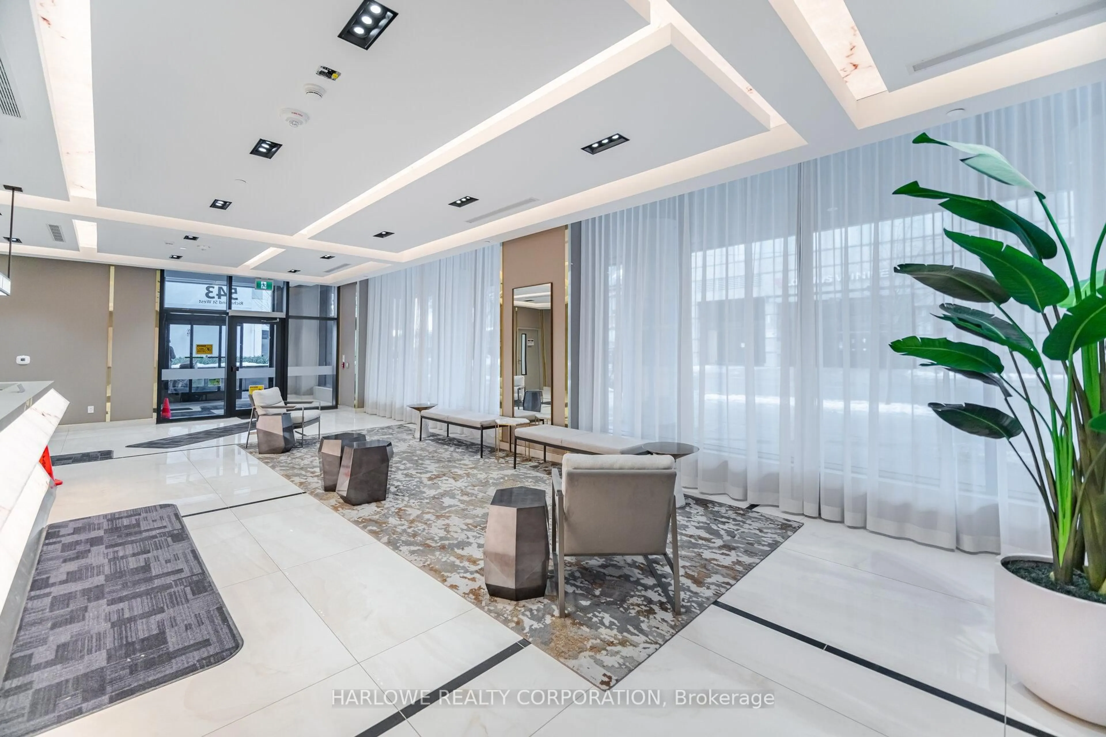 Lobby for 543 Richmond St #924, Toronto Ontario M5V 0W9