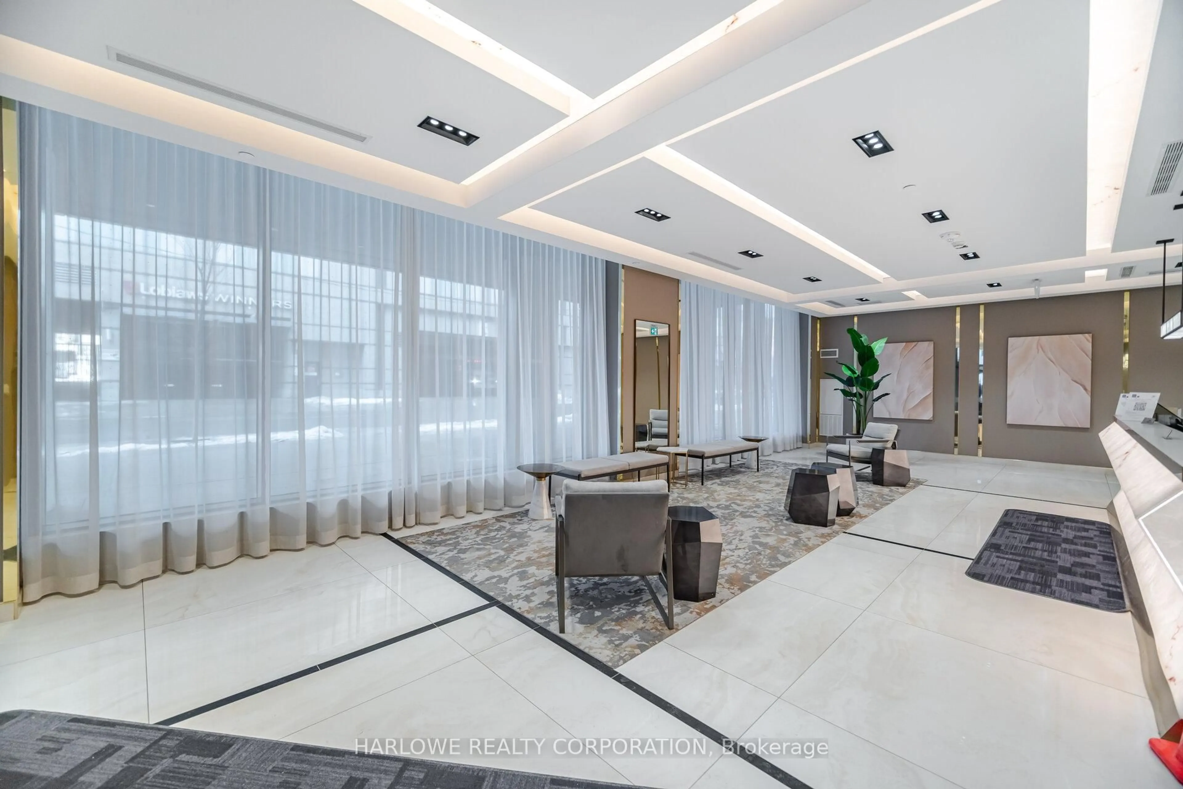 Lobby for 543 Richmond St #924, Toronto Ontario M5V 0W9