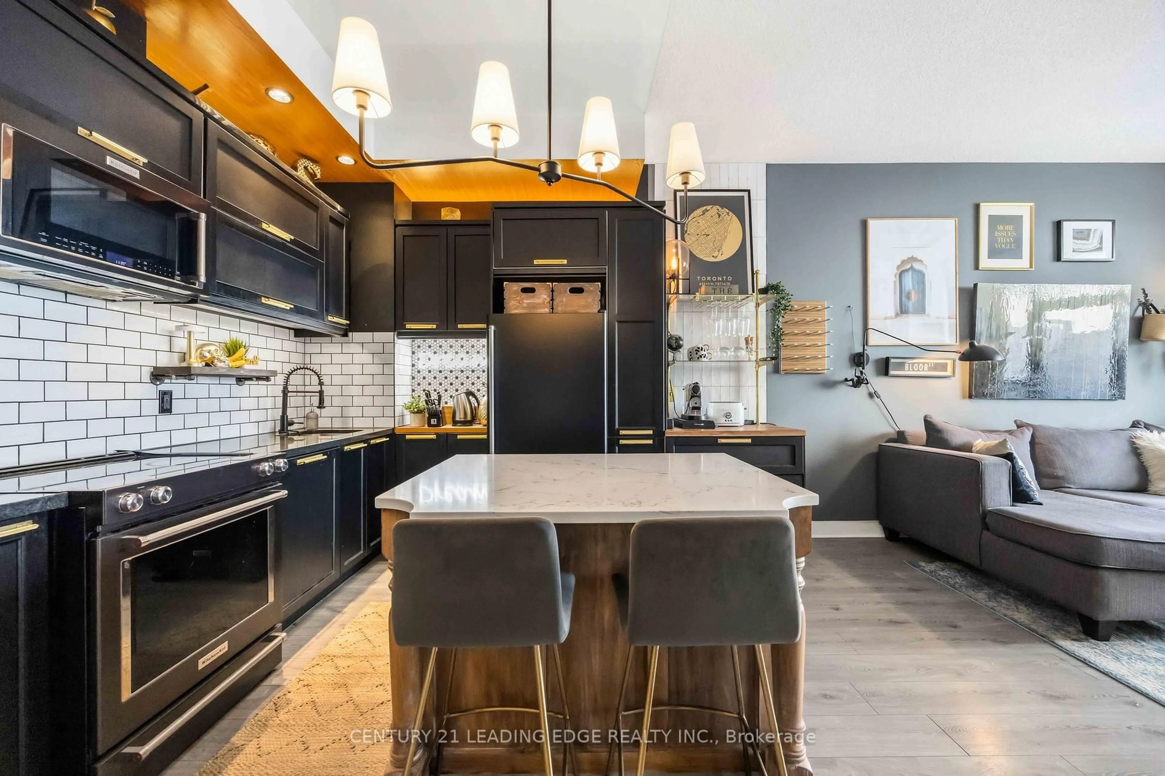 Open concept kitchen, ceramic/tile floor for 28 Linden St #2203, Toronto Ontario M4Y 0A4
