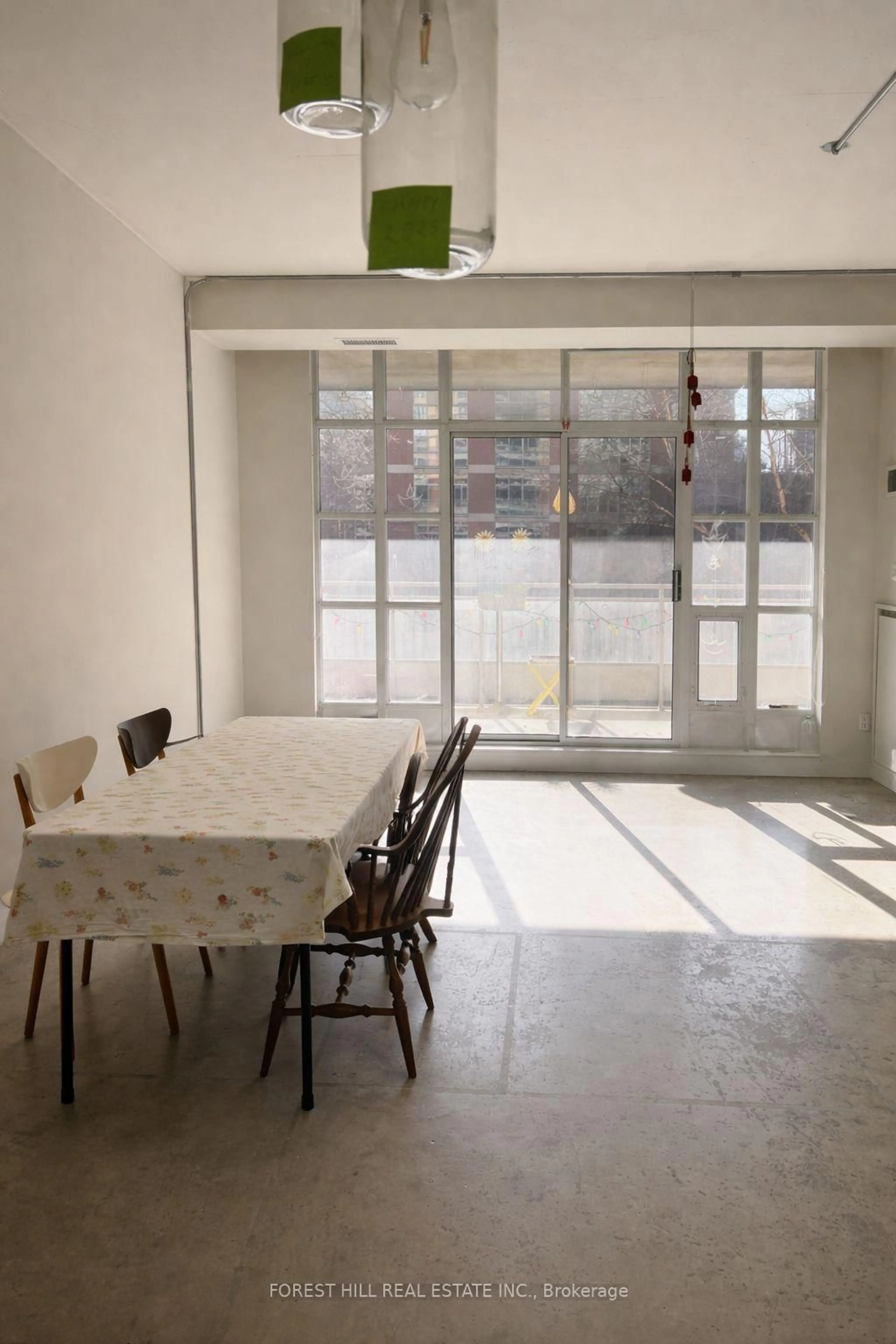 Dining room, unknown for 23 Brant St #207, Toronto Ontario M5V 2L5