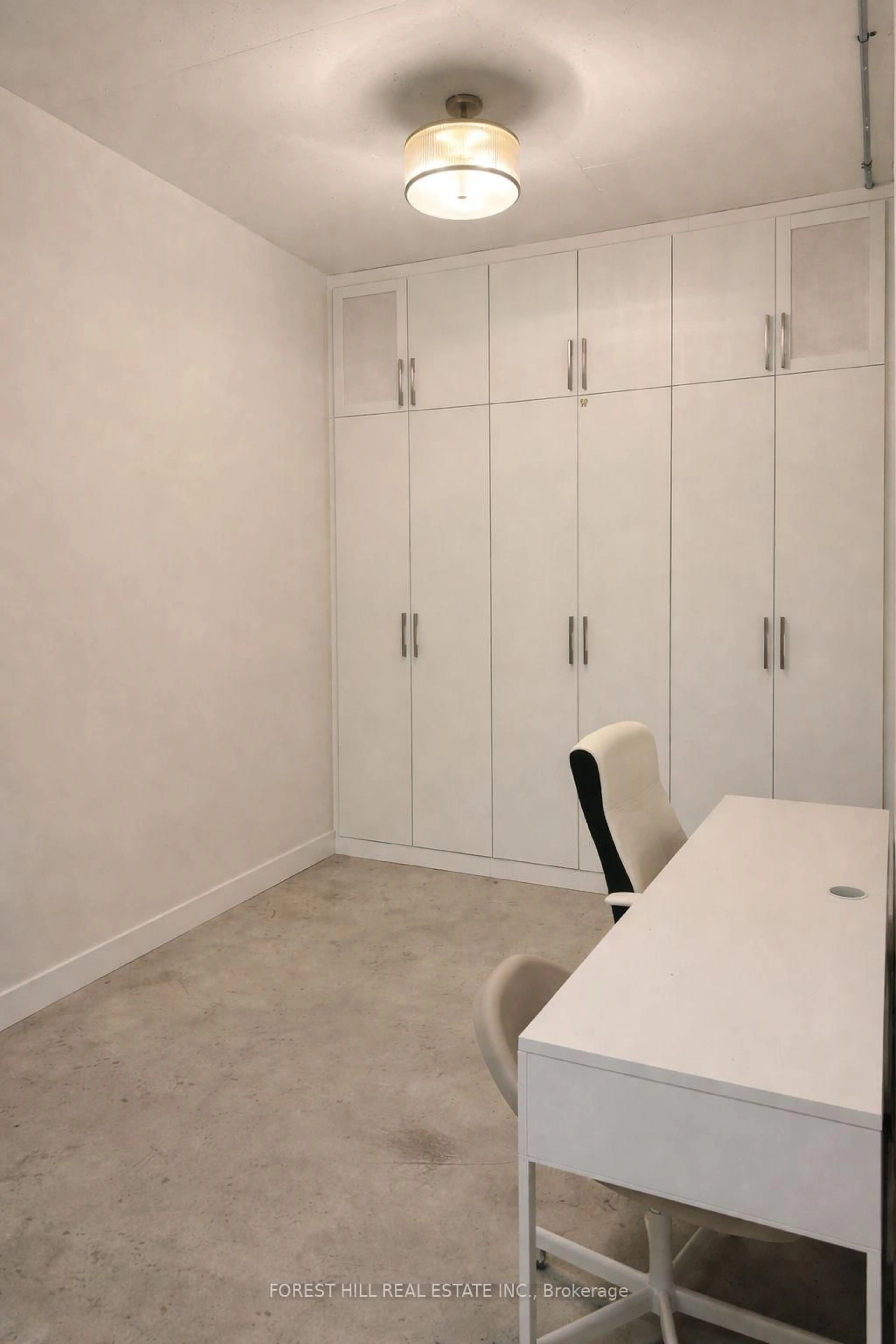 A pic of a room for 23 Brant St #207, Toronto Ontario M5V 2L5