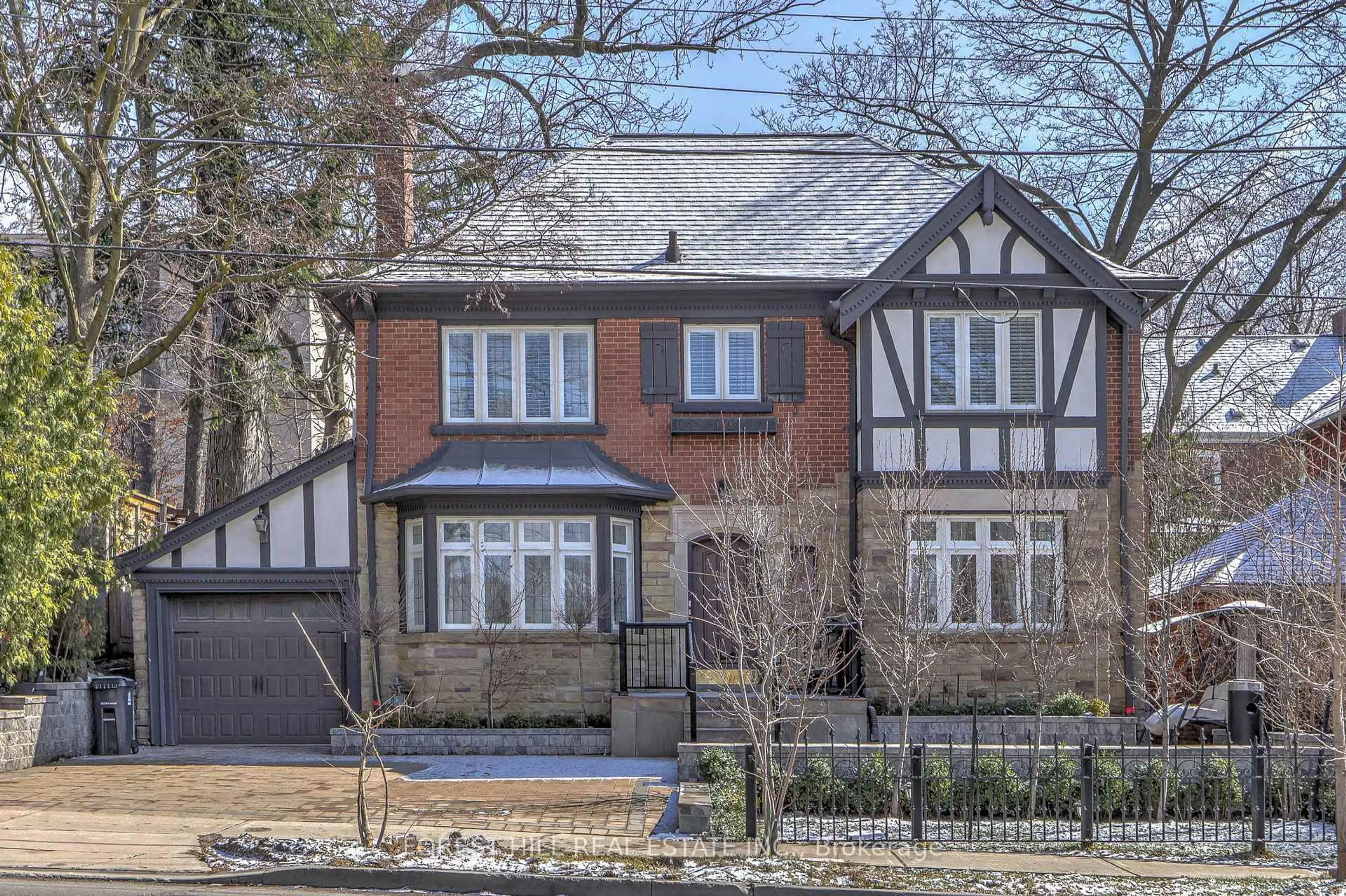 Home with brick exterior material, street for 607 Spadina Rd, Toronto Ontario M5P 2X1