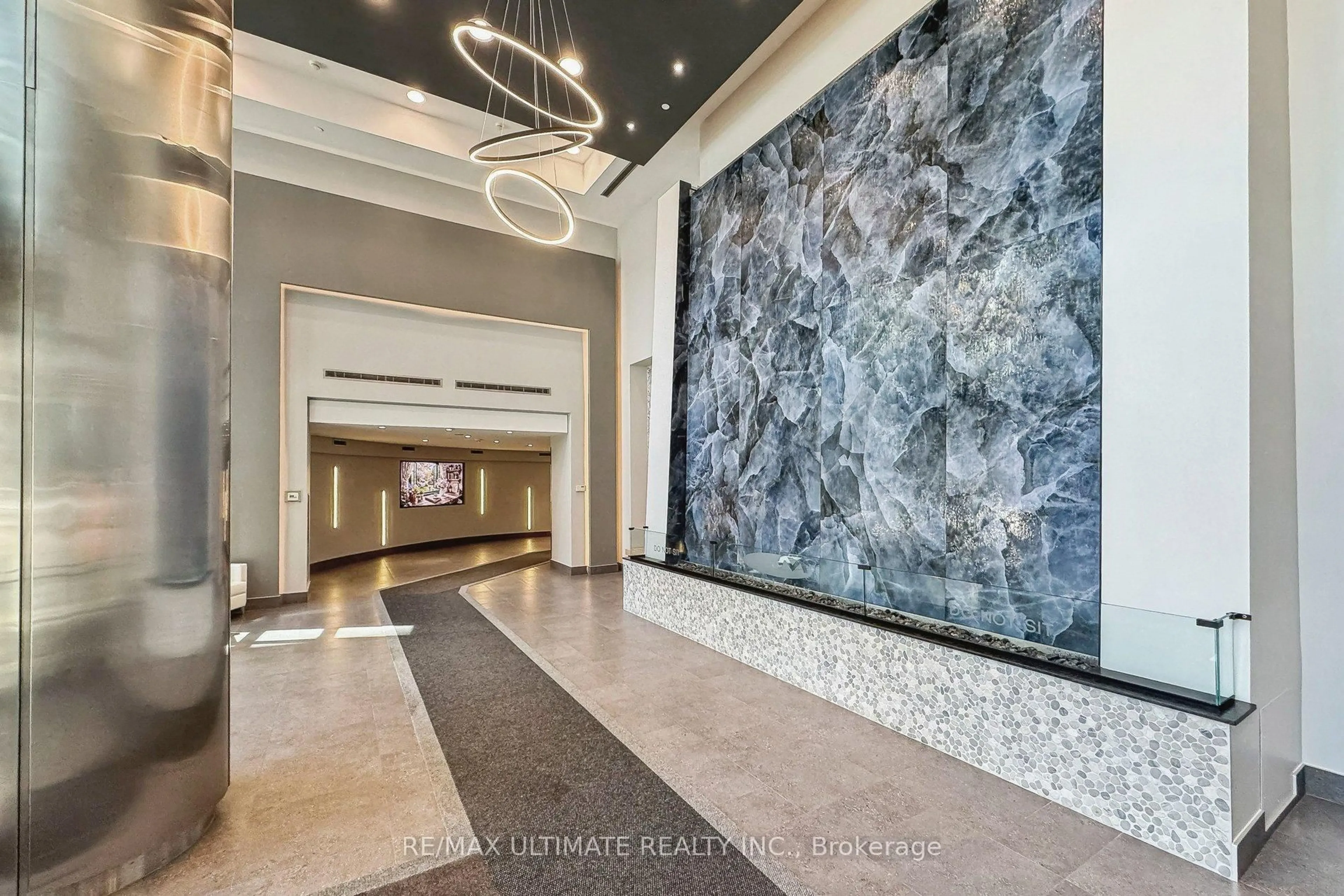 Lobby for 373 Front St #1102, Toronto Ontario M5V 3R7