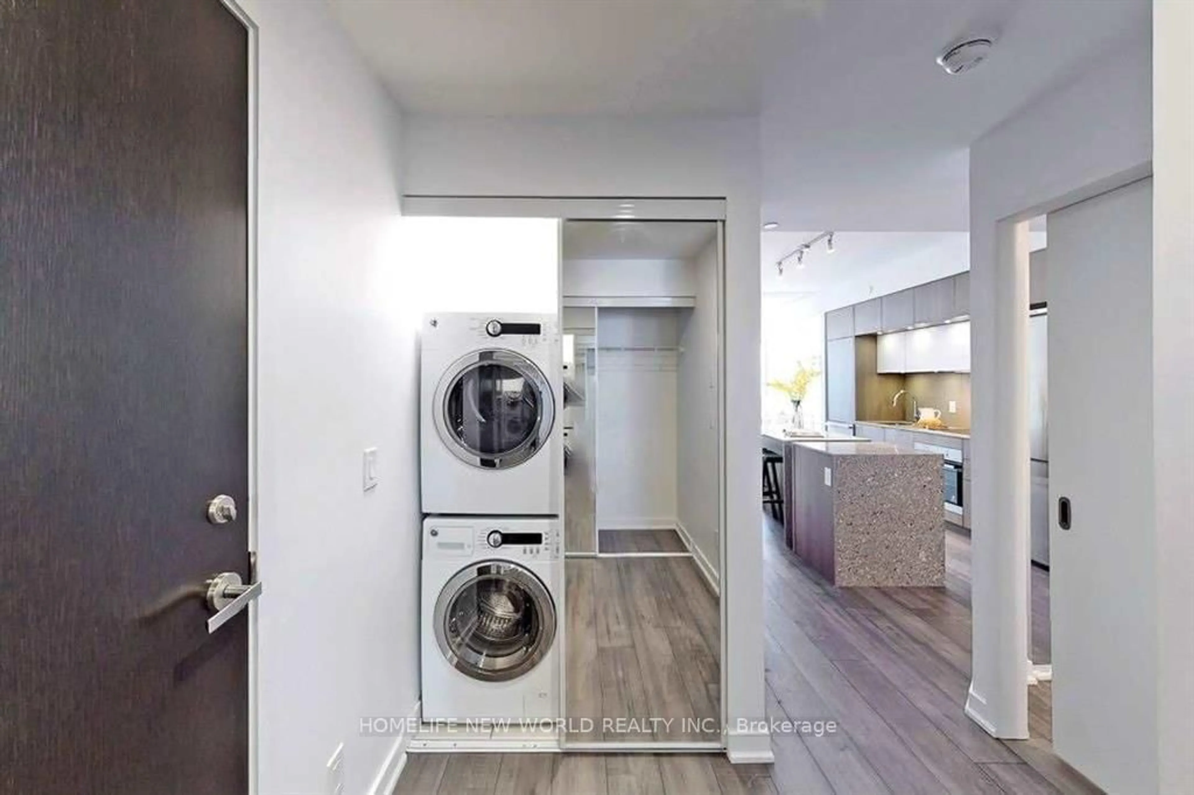 Laundry room for 55 Regent Park Blvd #1807, Toronto Ontario M5A 0C2