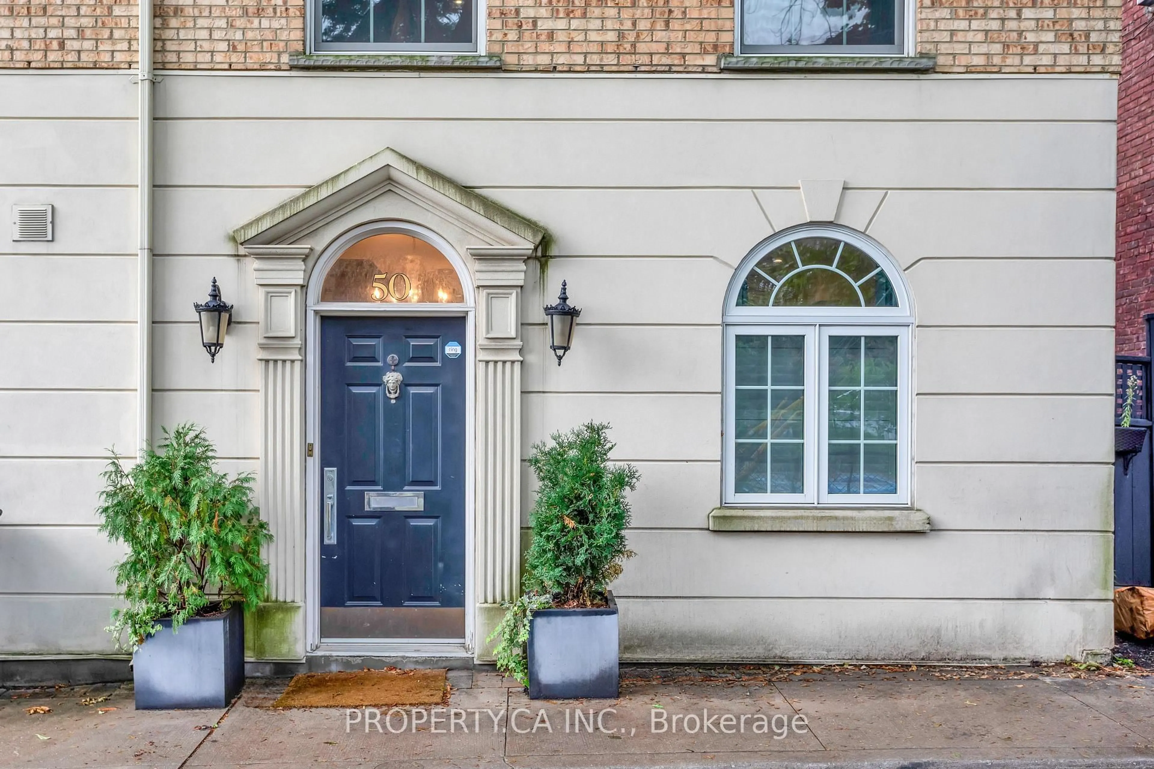 Indoor entryway for 50 Stanley Terr, Toronto Ontario M6J 2R4