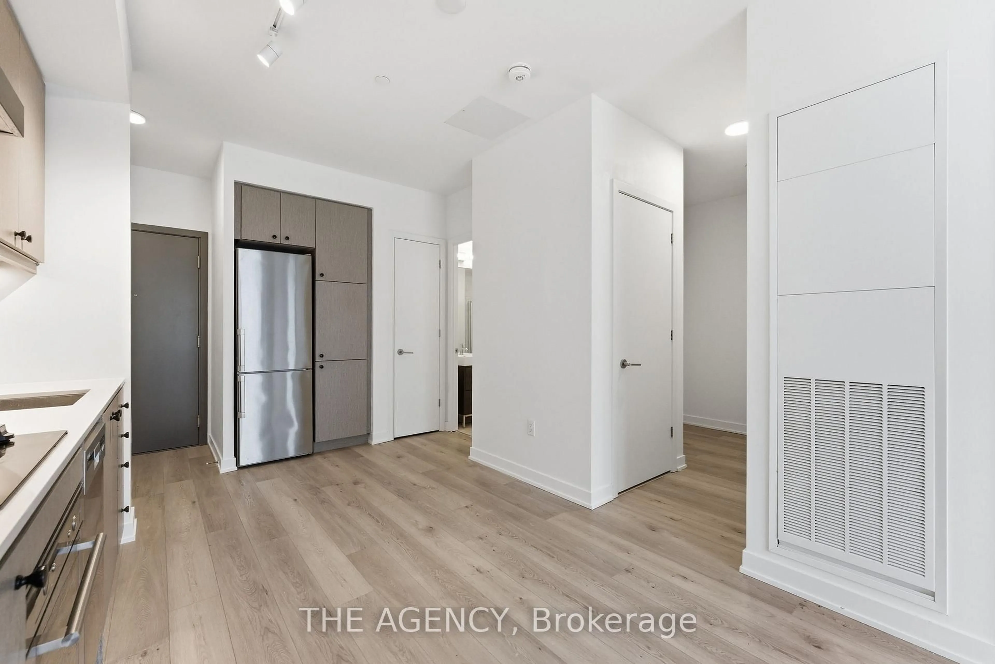 A pic of a room for 9 Tecumseth St #511, Toronto Ontario M5V 0S5