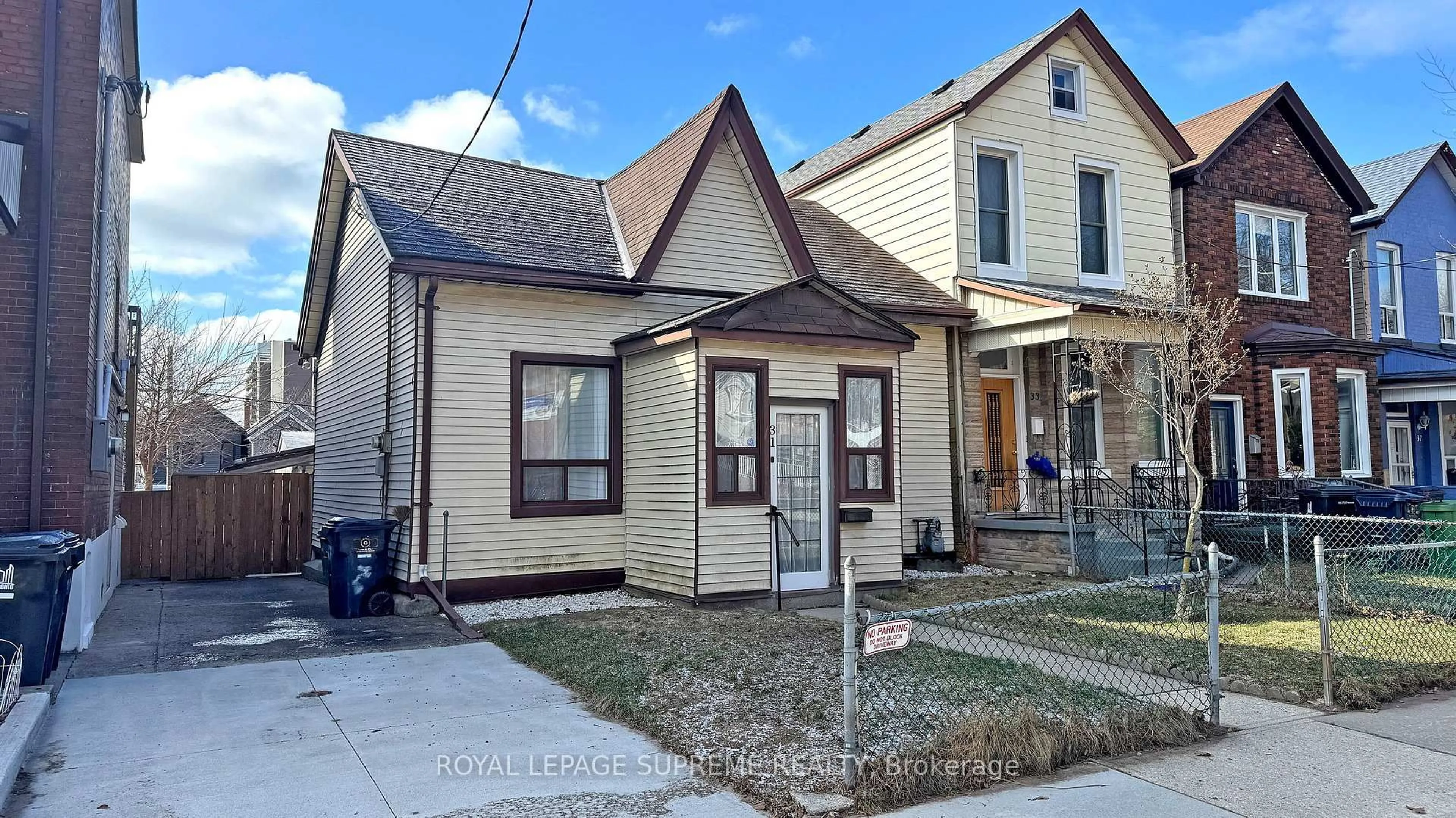 Unknown for 31 Shirley St, Toronto Ontario M6K 1S8