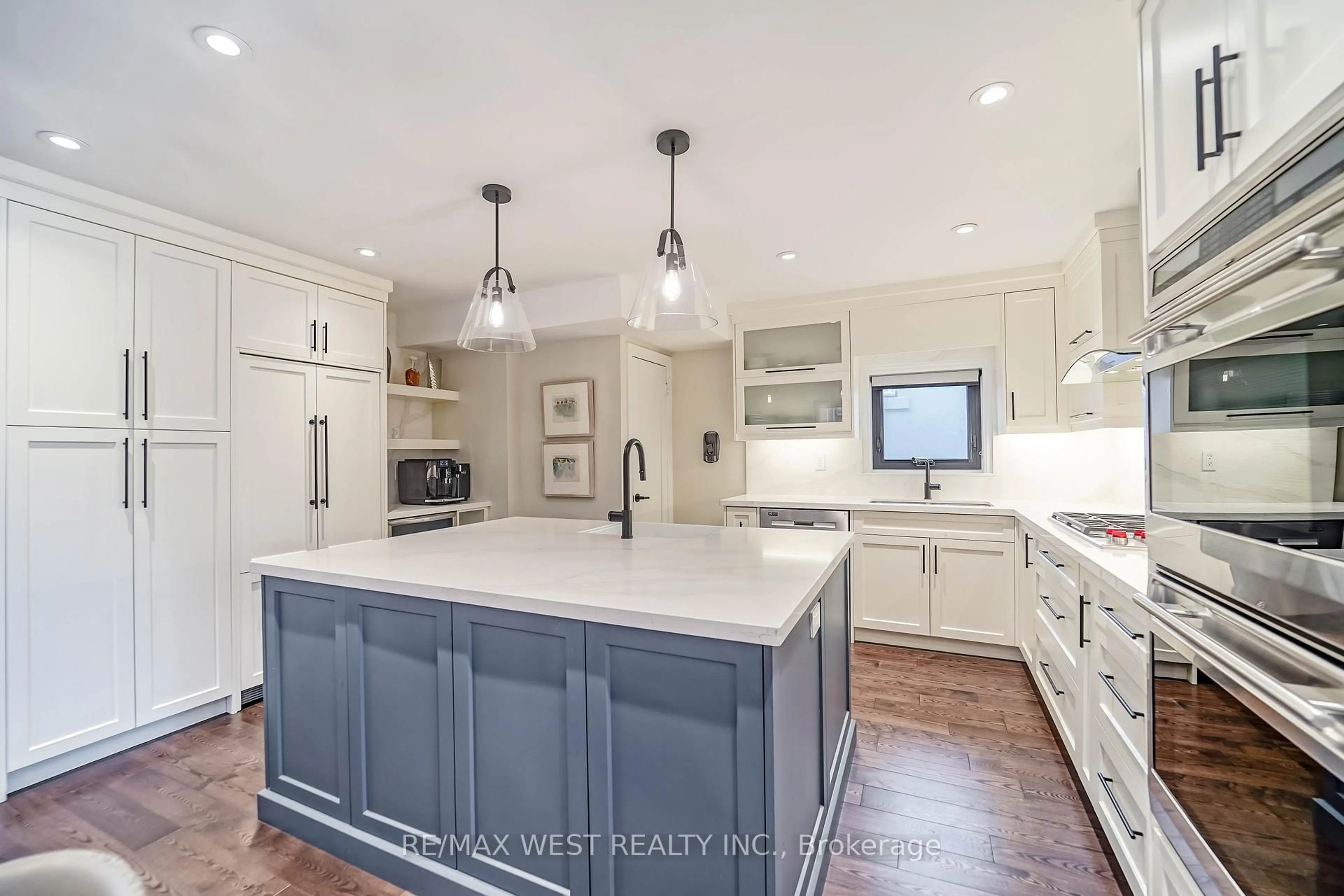 Open concept kitchen, ceramic/tile floor for 79 Elmsthorpe Ave, Toronto Ontario M5P 2L8