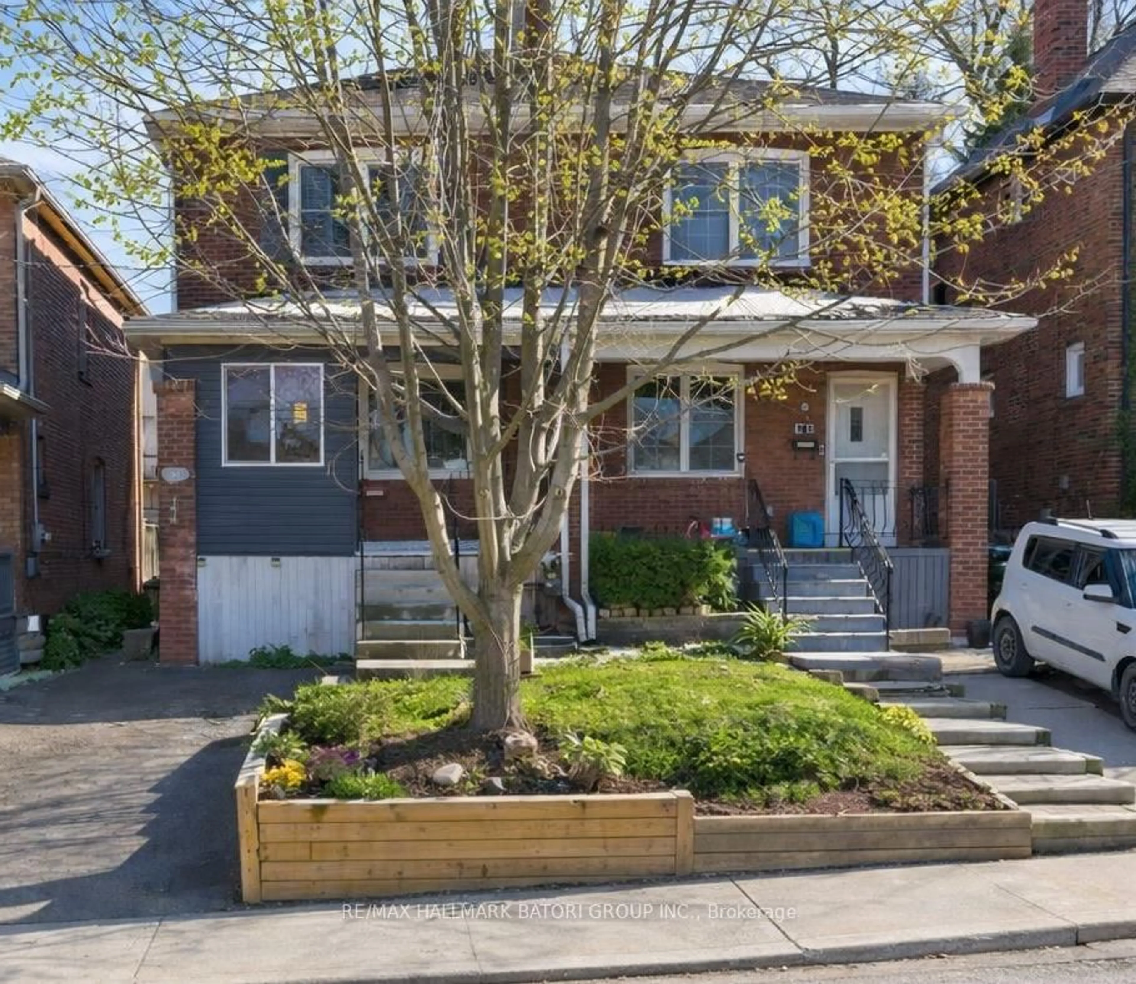 Home with brick exterior material, street for 261 Castlefield Ave, Toronto Ontario M4R 1G6