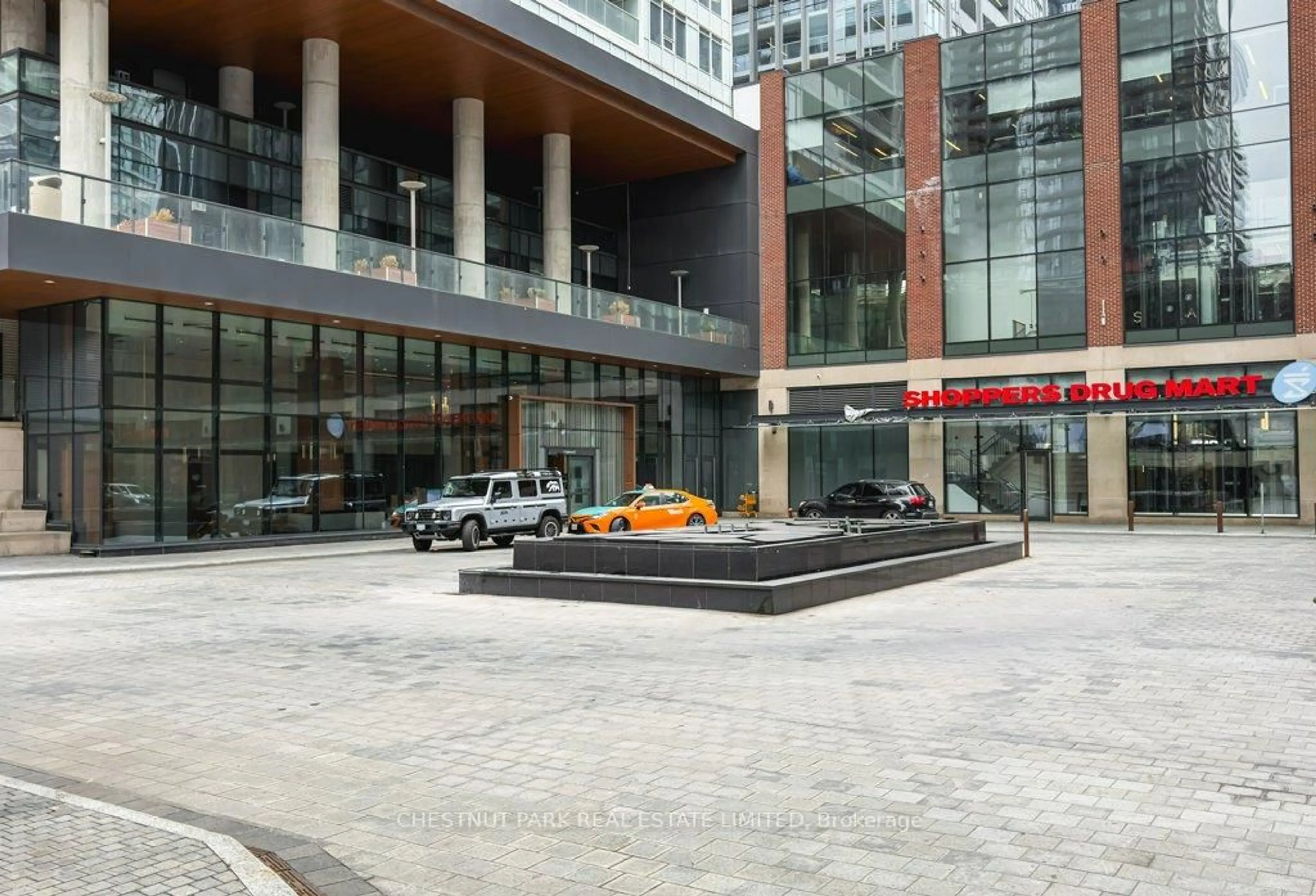 Lobby for 17 Bathurst St #3615, Toronto Ontario M5V 0N1