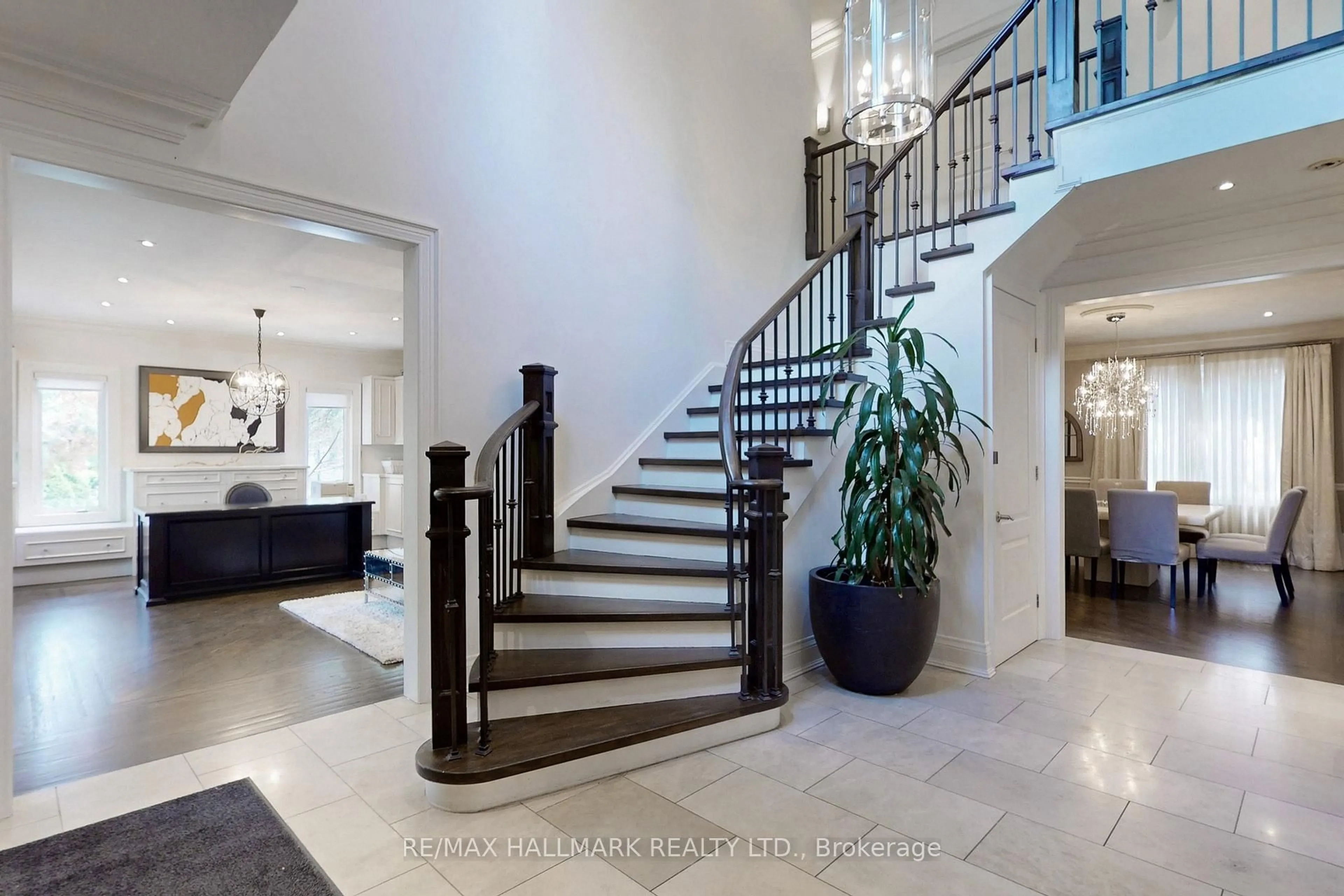 Unknown for 28 Clarkhill St, Toronto Ontario M2R 2G7