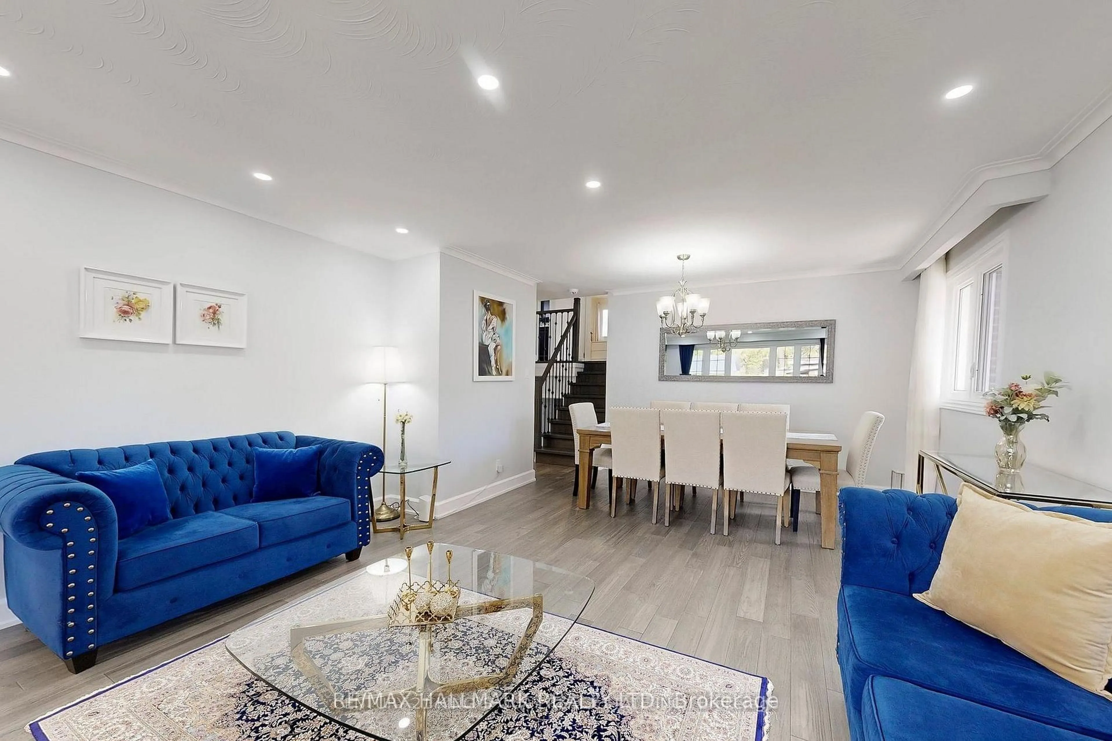 Living room with furniture, unknown for 55 Lesgay Cres, Toronto Ontario M2J 2J2