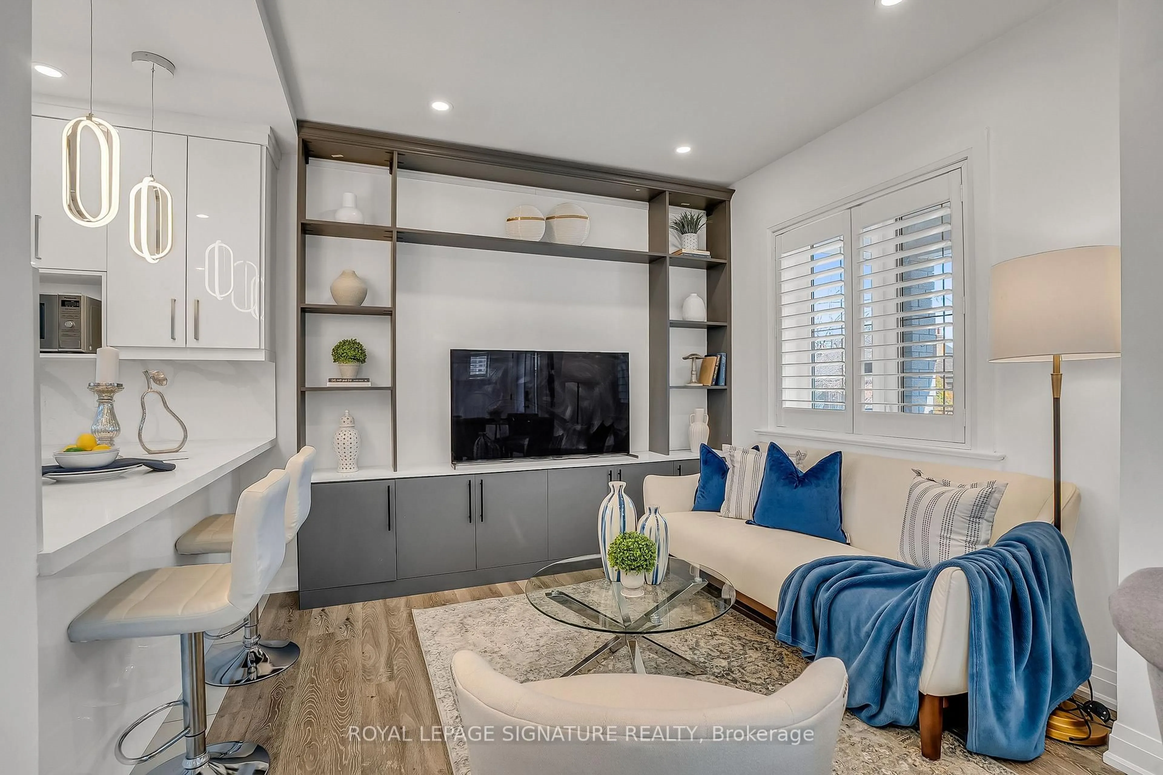 Living room with furniture, unknown for 70 Clovelly Ave, Toronto Ontario M6C 1Y3