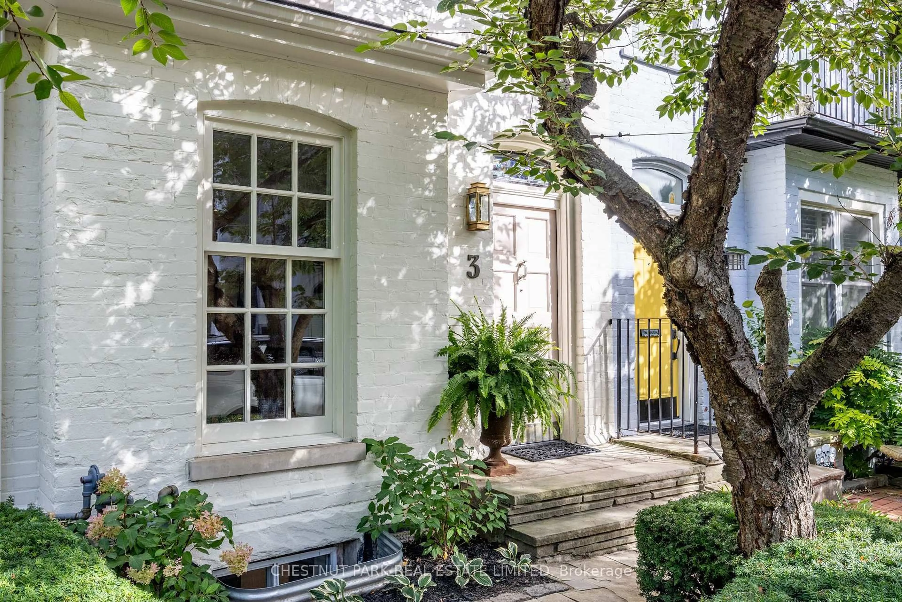 Unknown for 3 Ottawa St, Toronto Ontario M4T 2B5