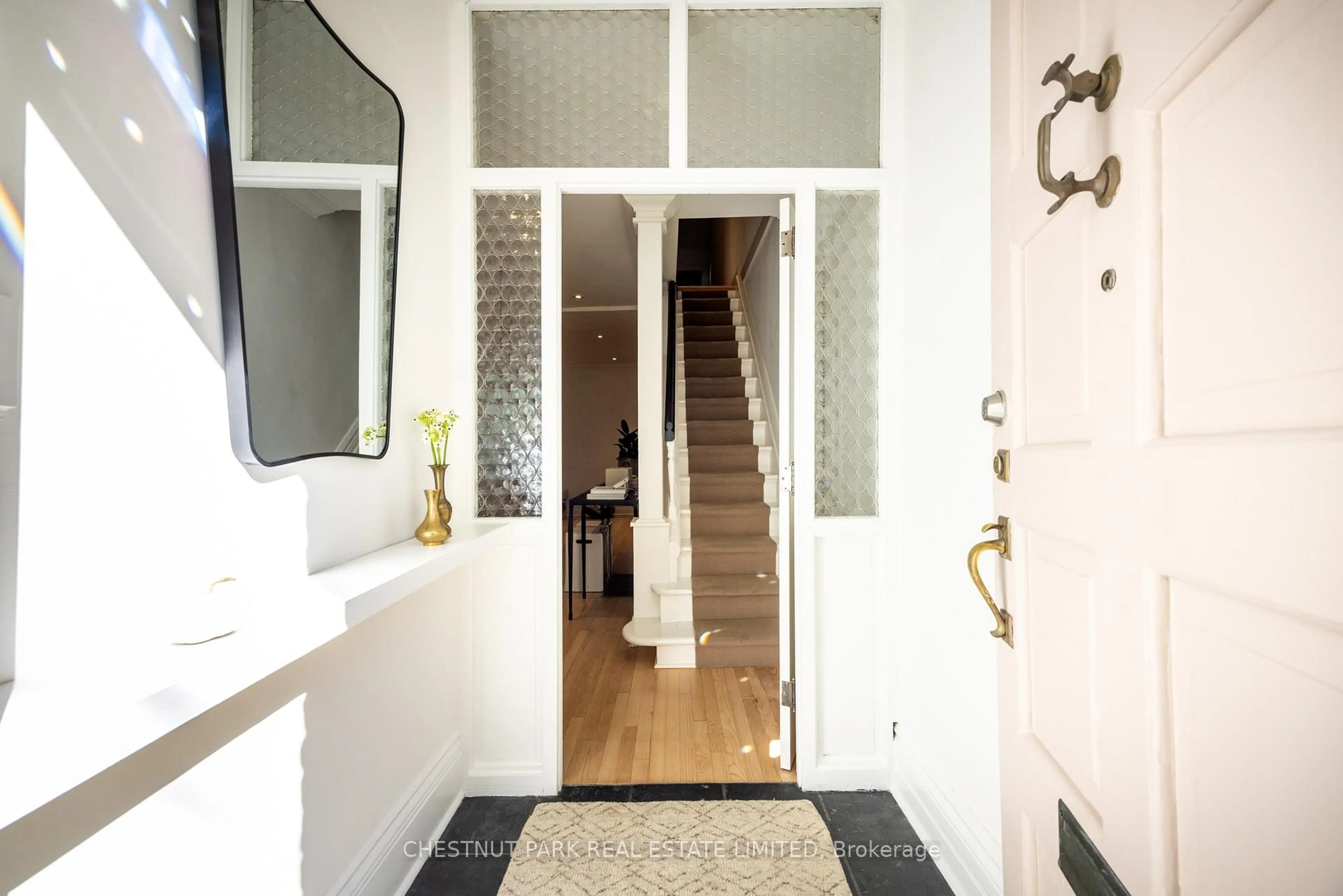 Indoor entryway for 3 Ottawa St, Toronto Ontario M4T 2B5