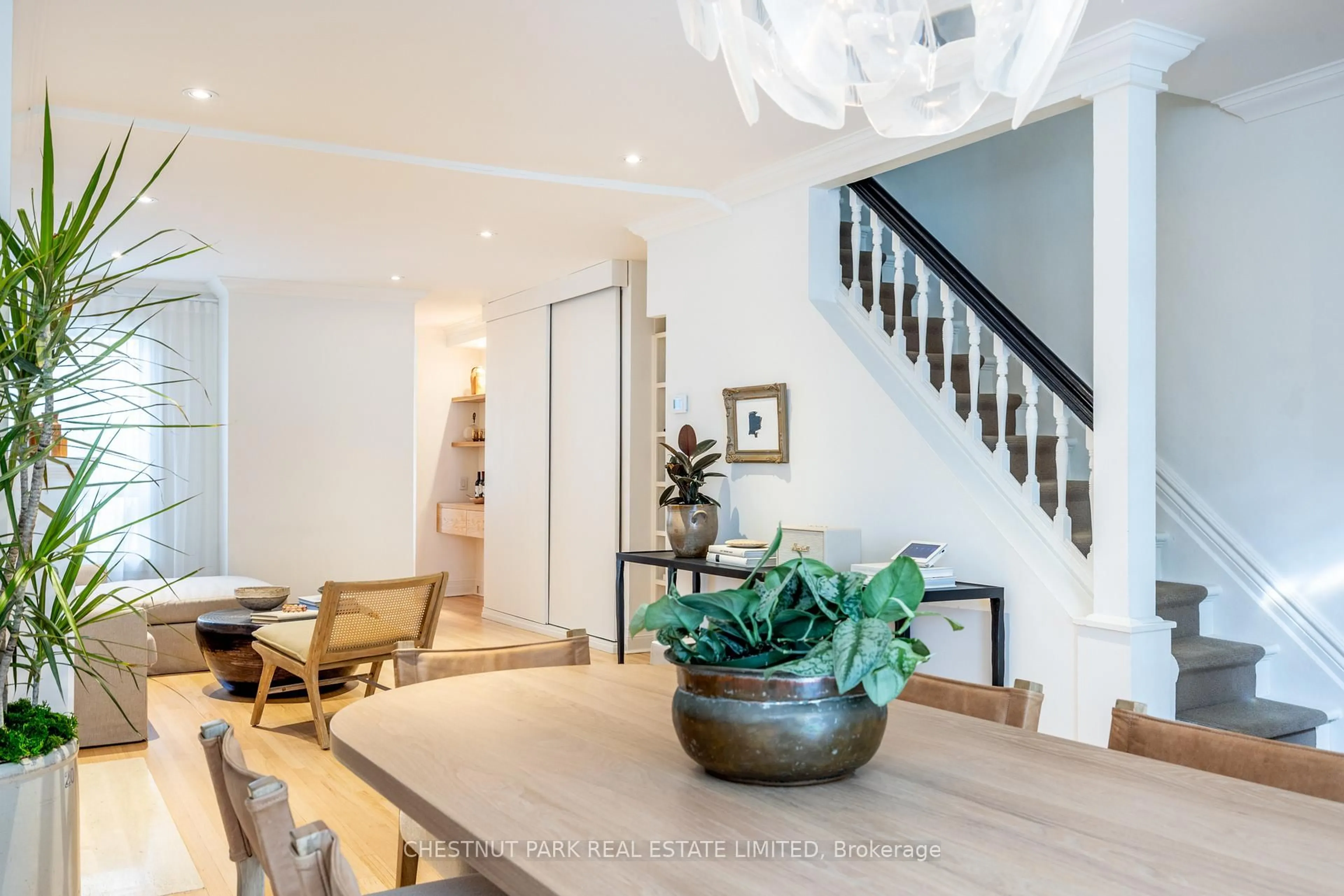 Dining room, unknown for 3 Ottawa St, Toronto Ontario M4T 2B5